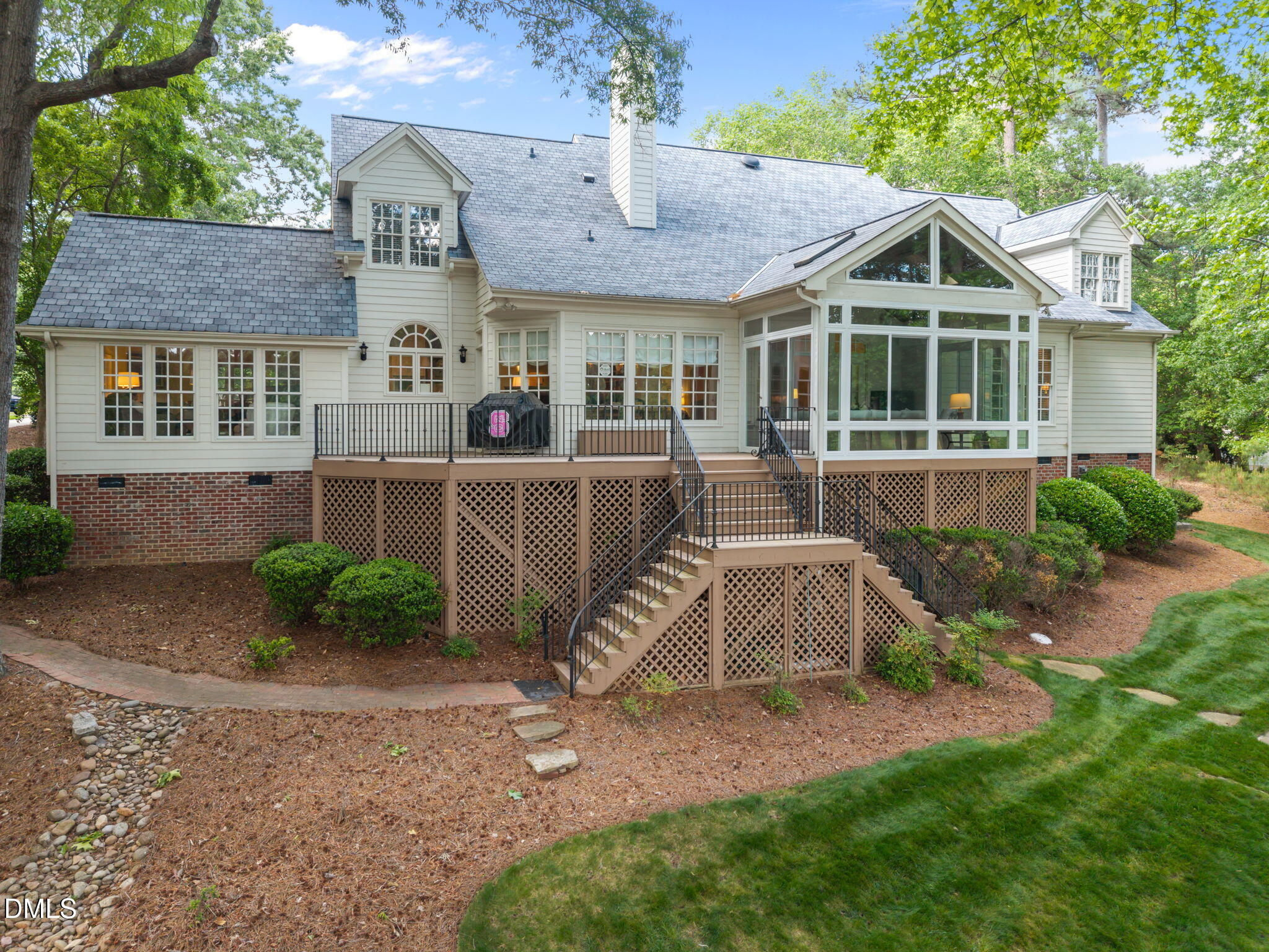 main property photo 37