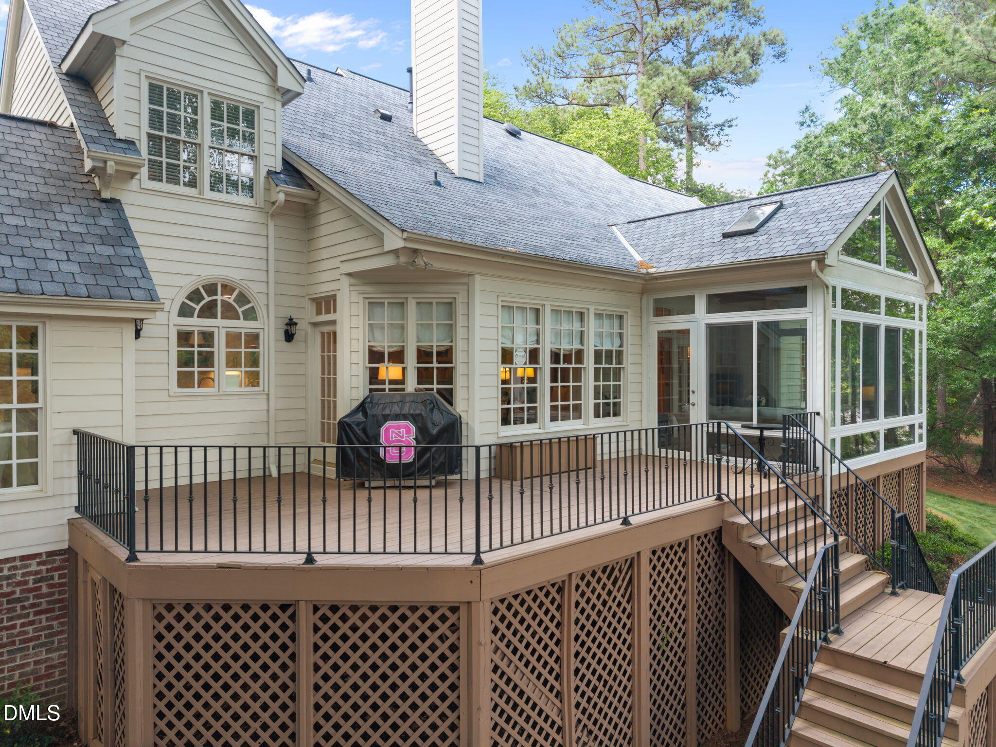 main property photo 38