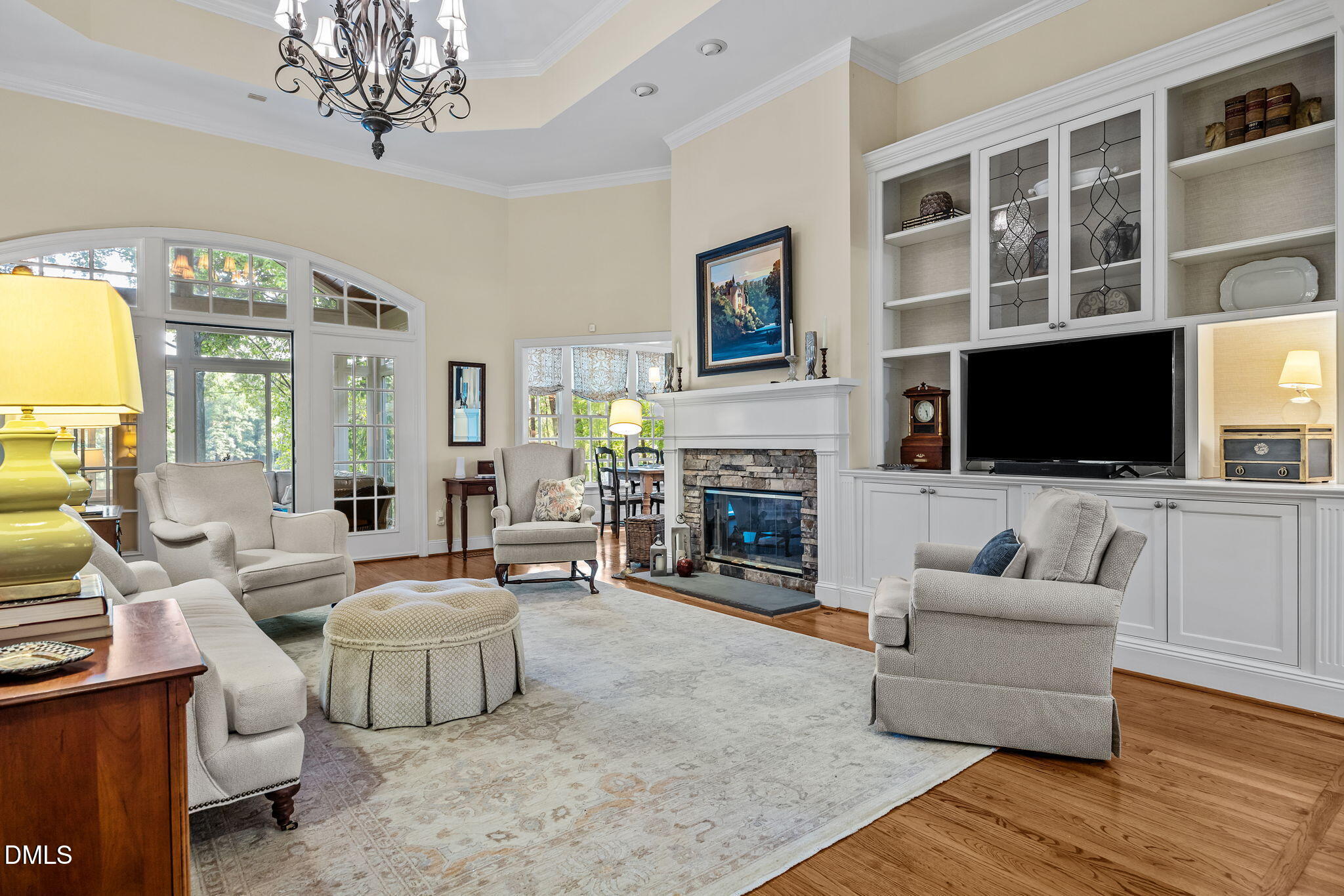 main property photo 9