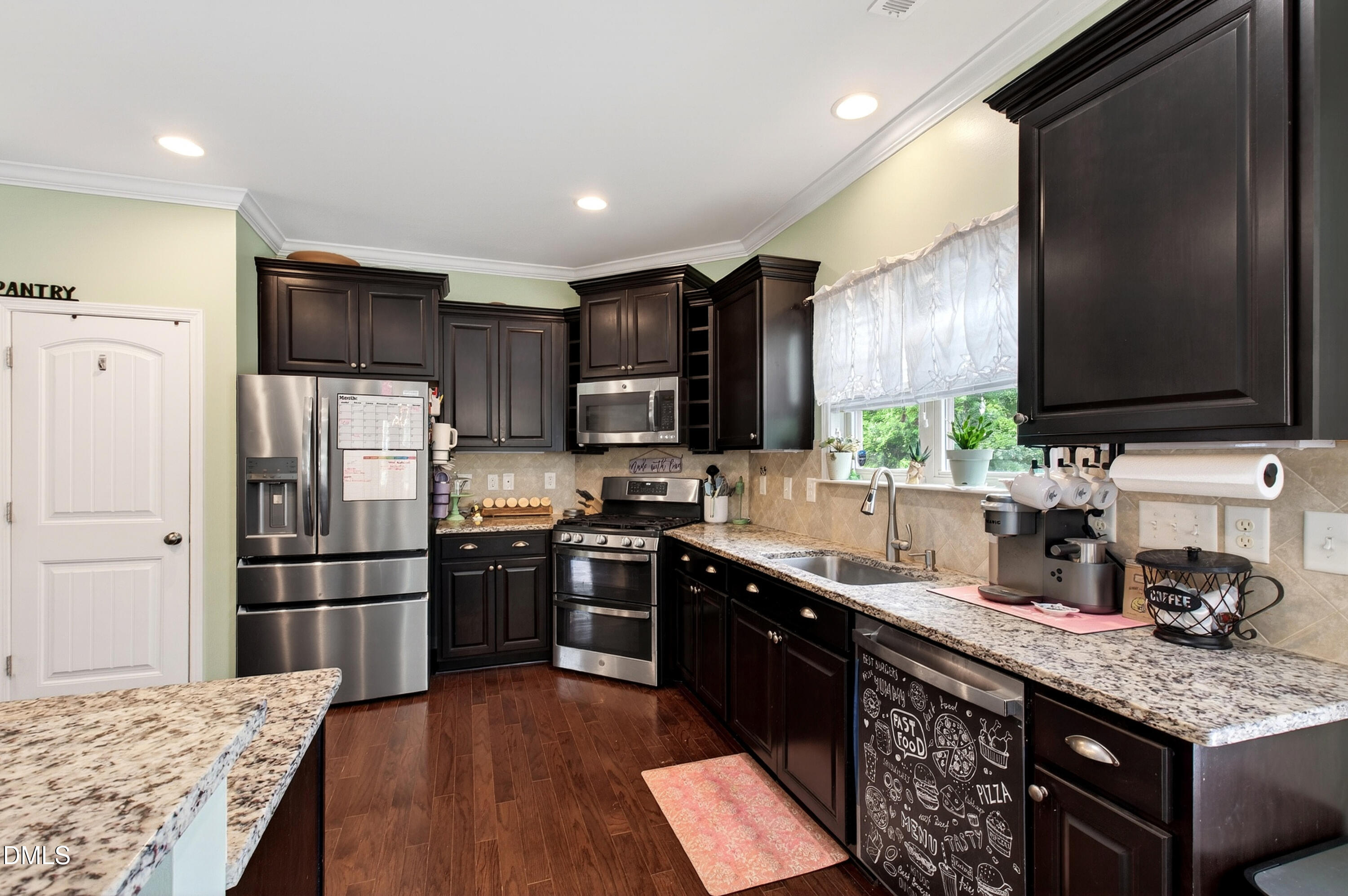 property viewer photo 11