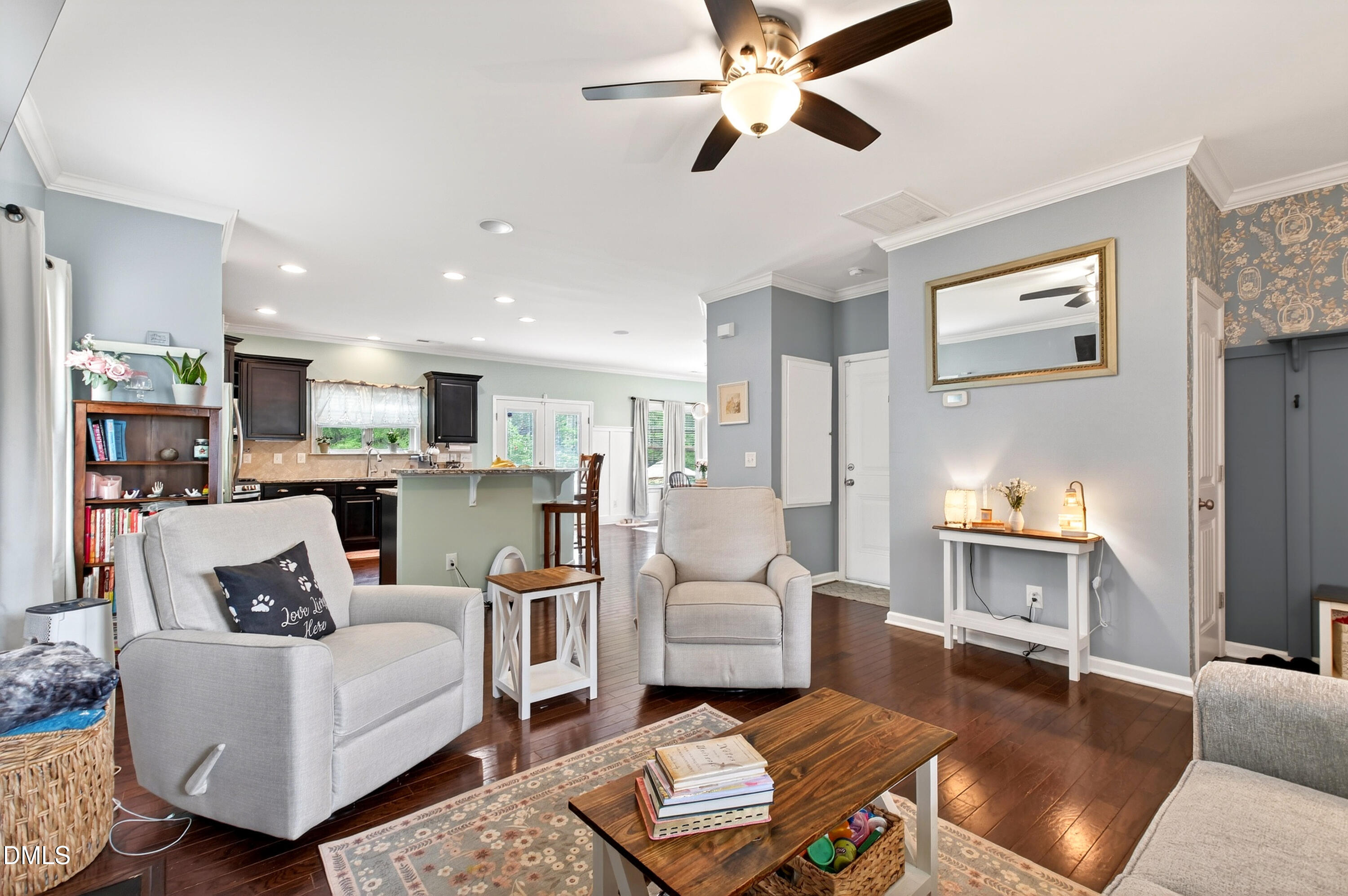 property viewer photo 16