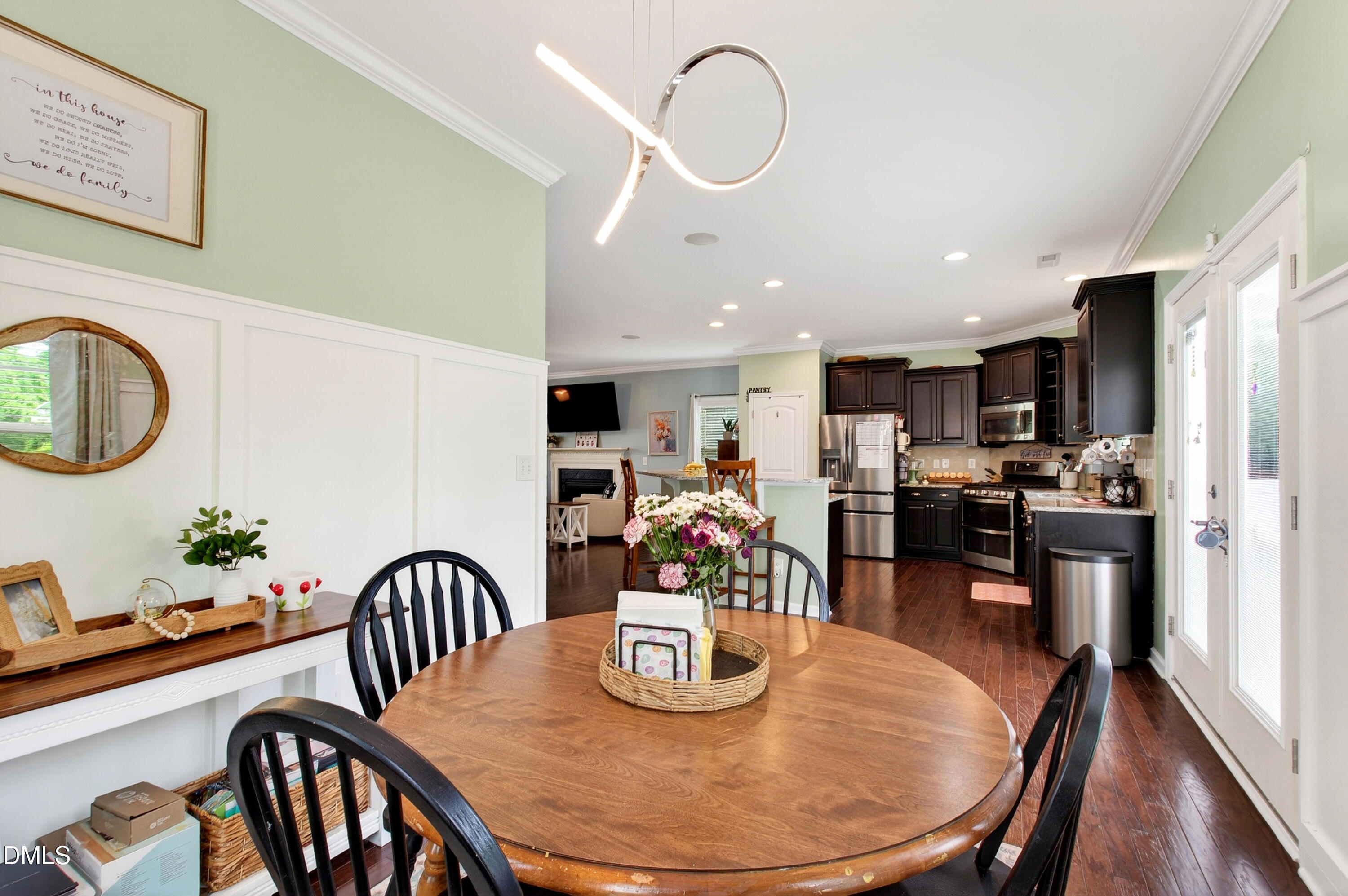 property viewer photo 5