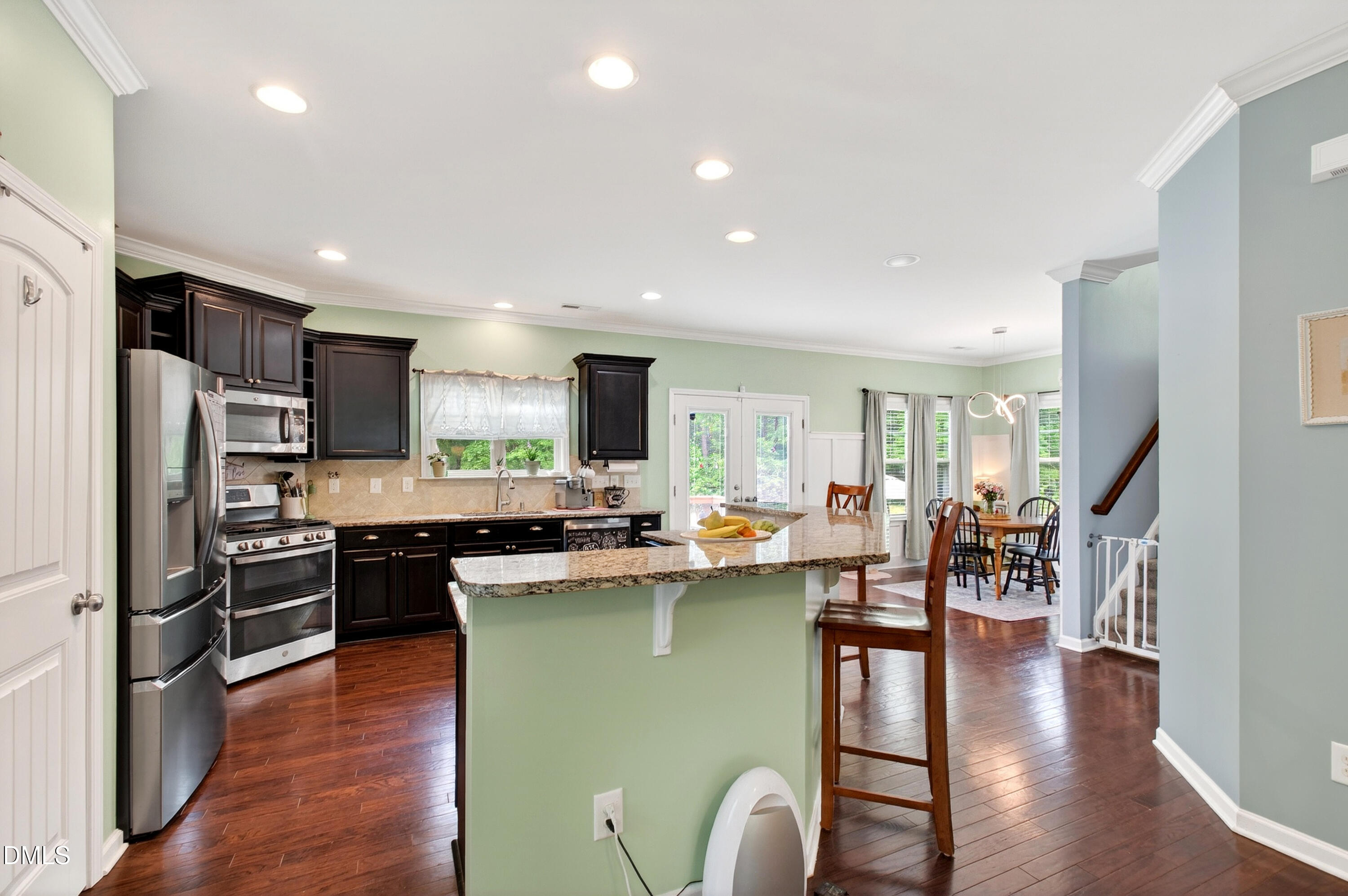 property viewer photo 8