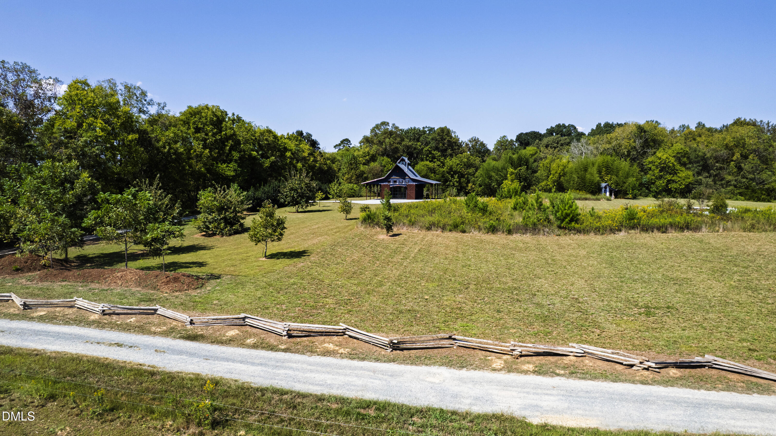 main property photo 36