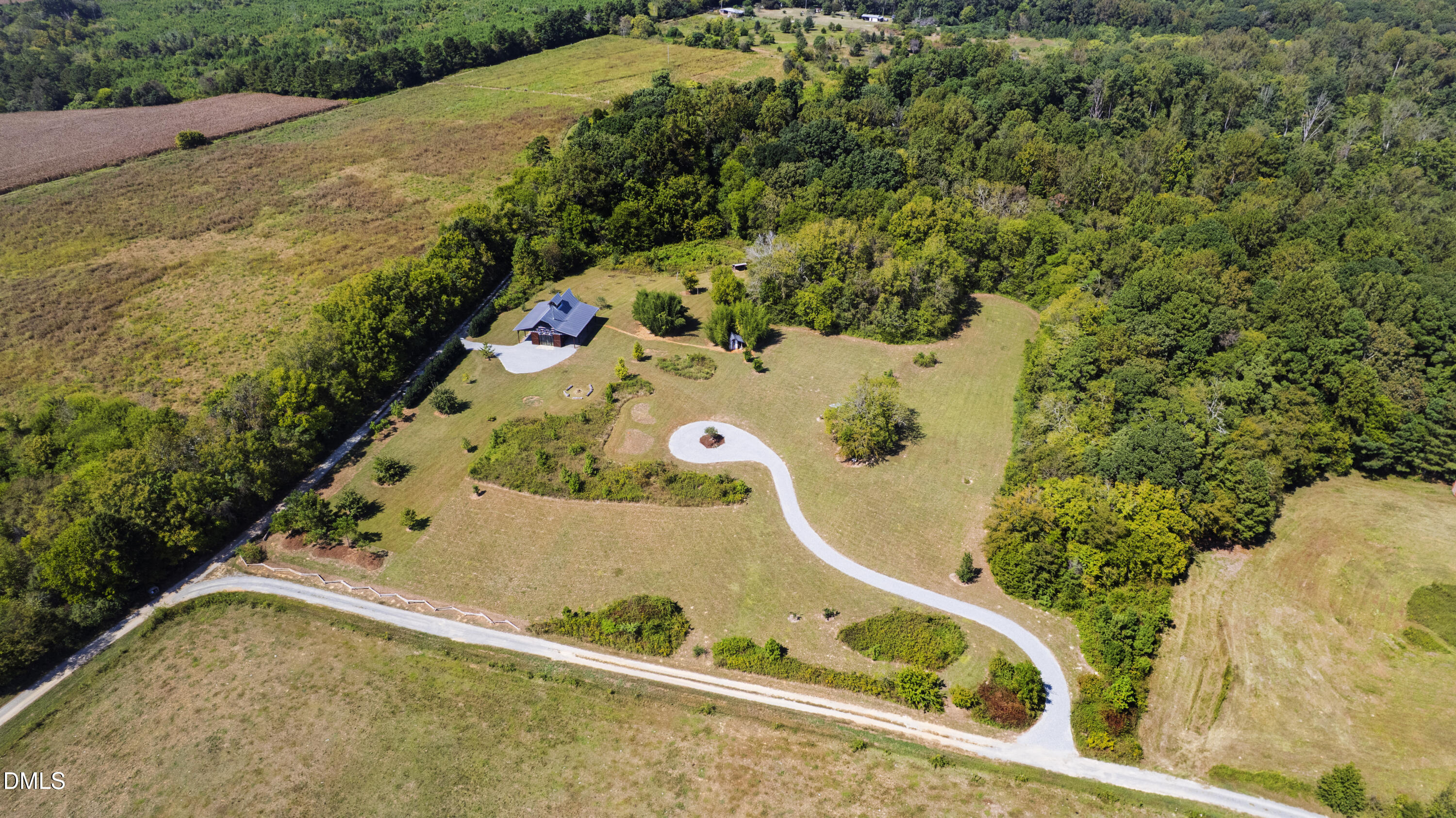 main property photo 39
