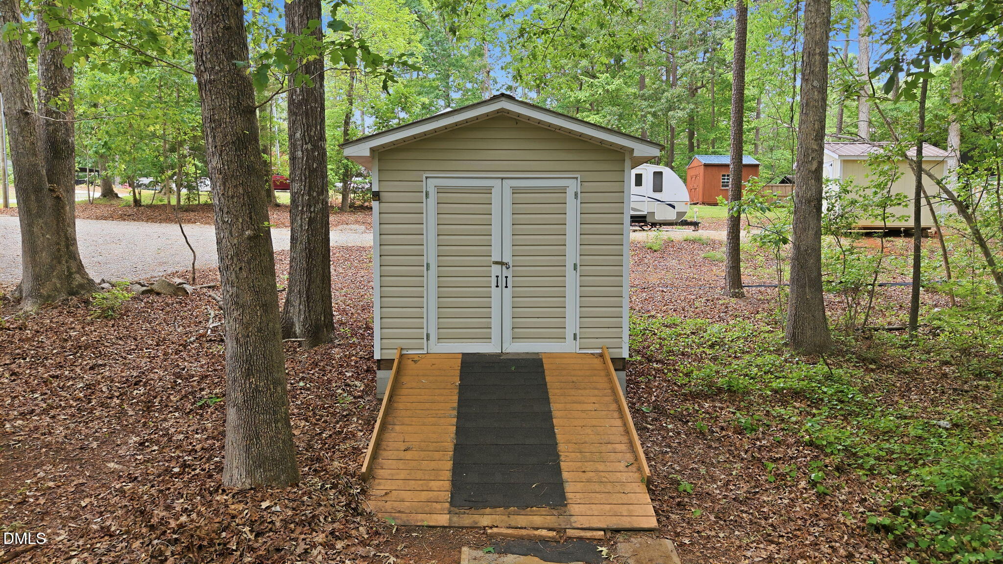 main property photo 14