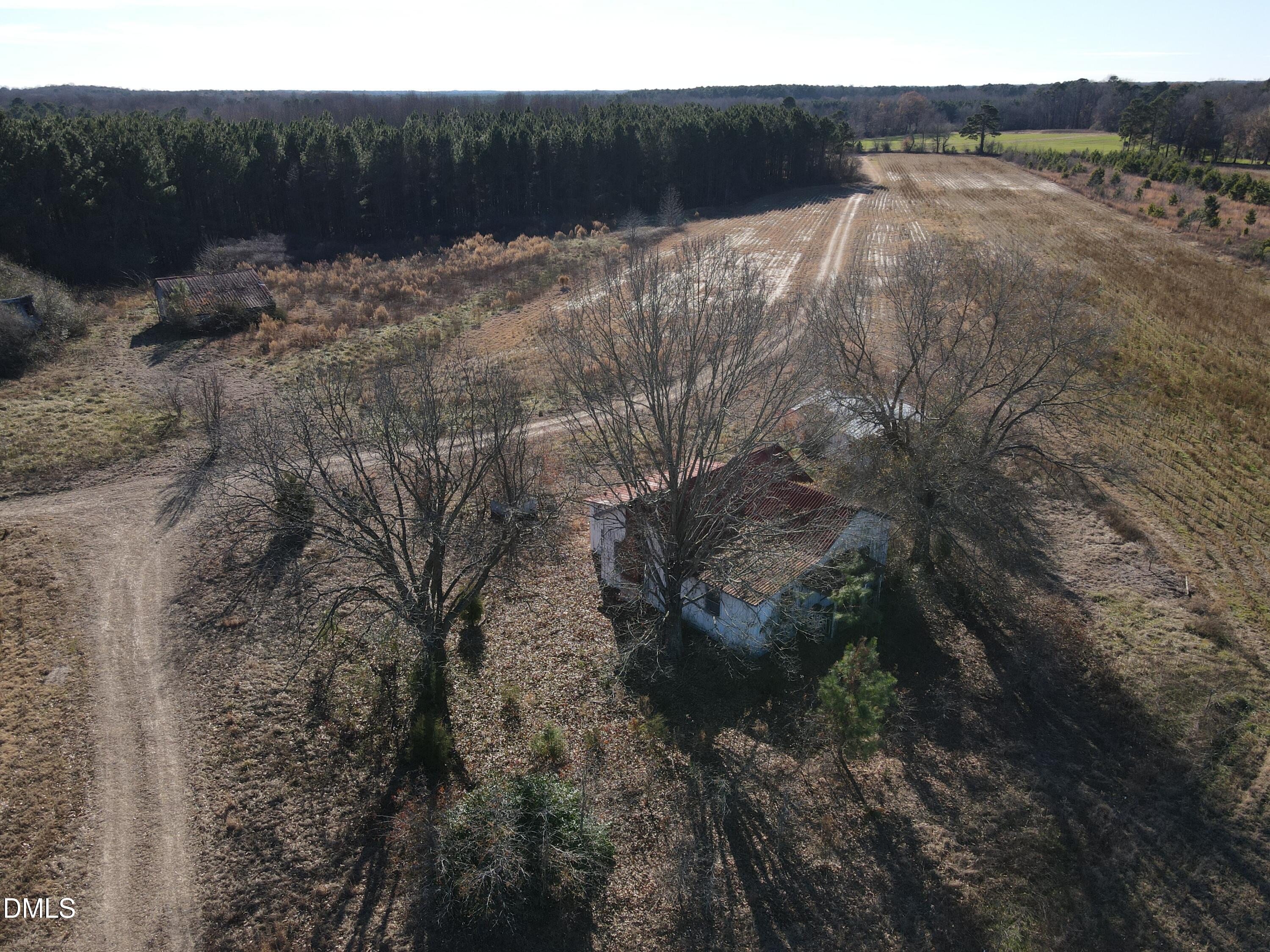 main property photo 27