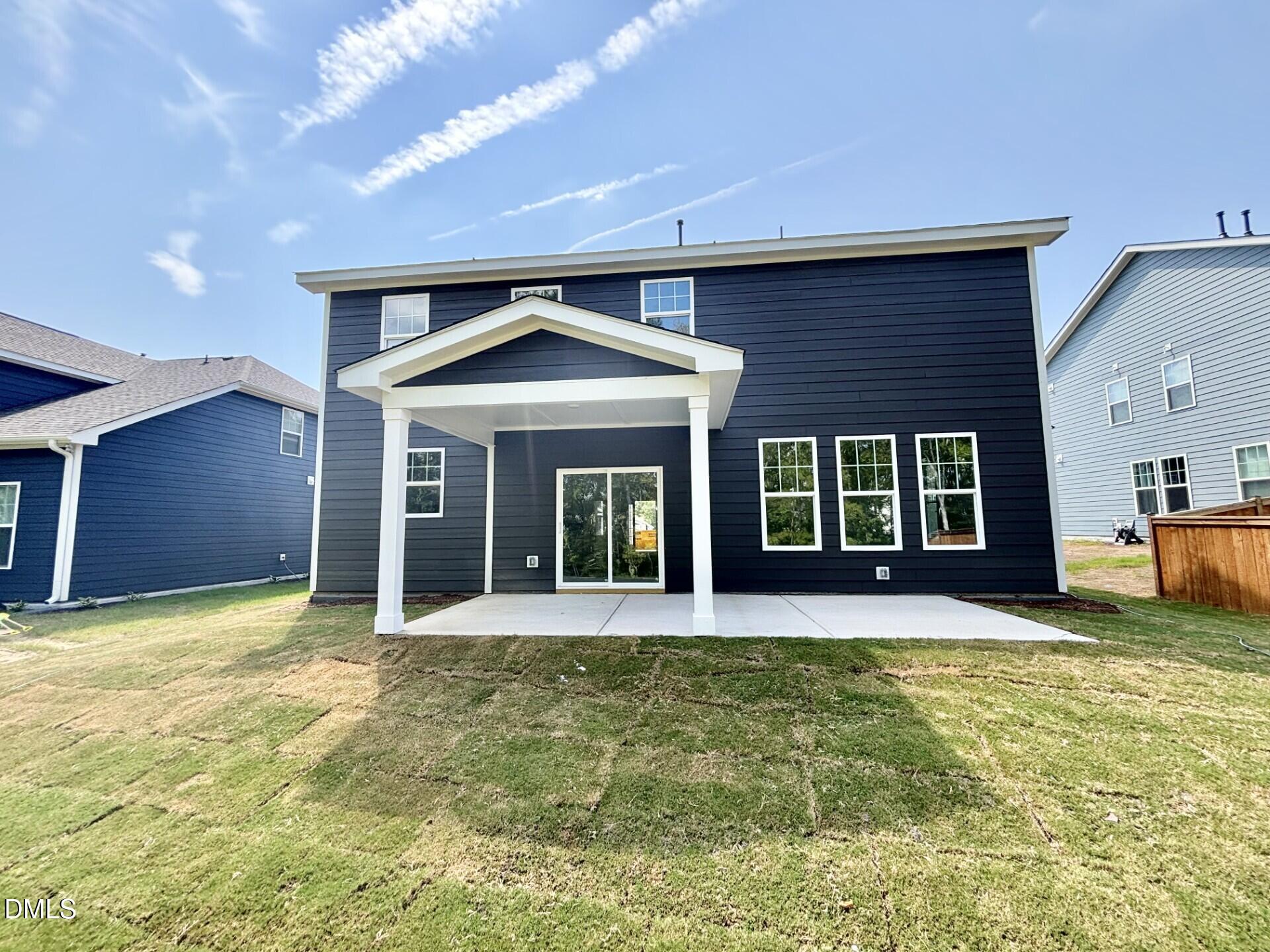 main property photo 28