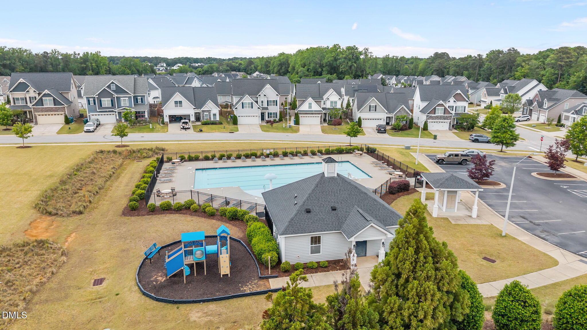 main property photo 44