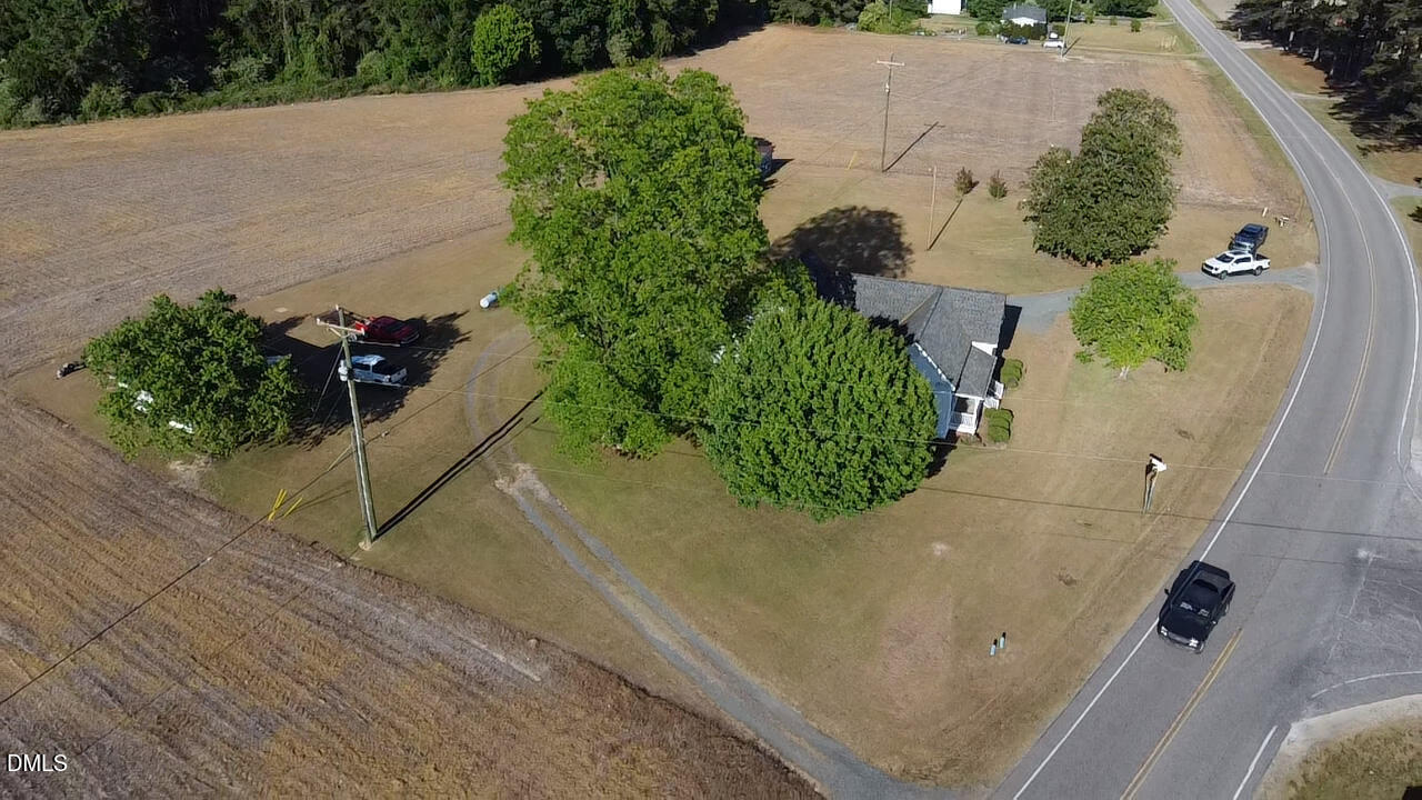 main property photo 38