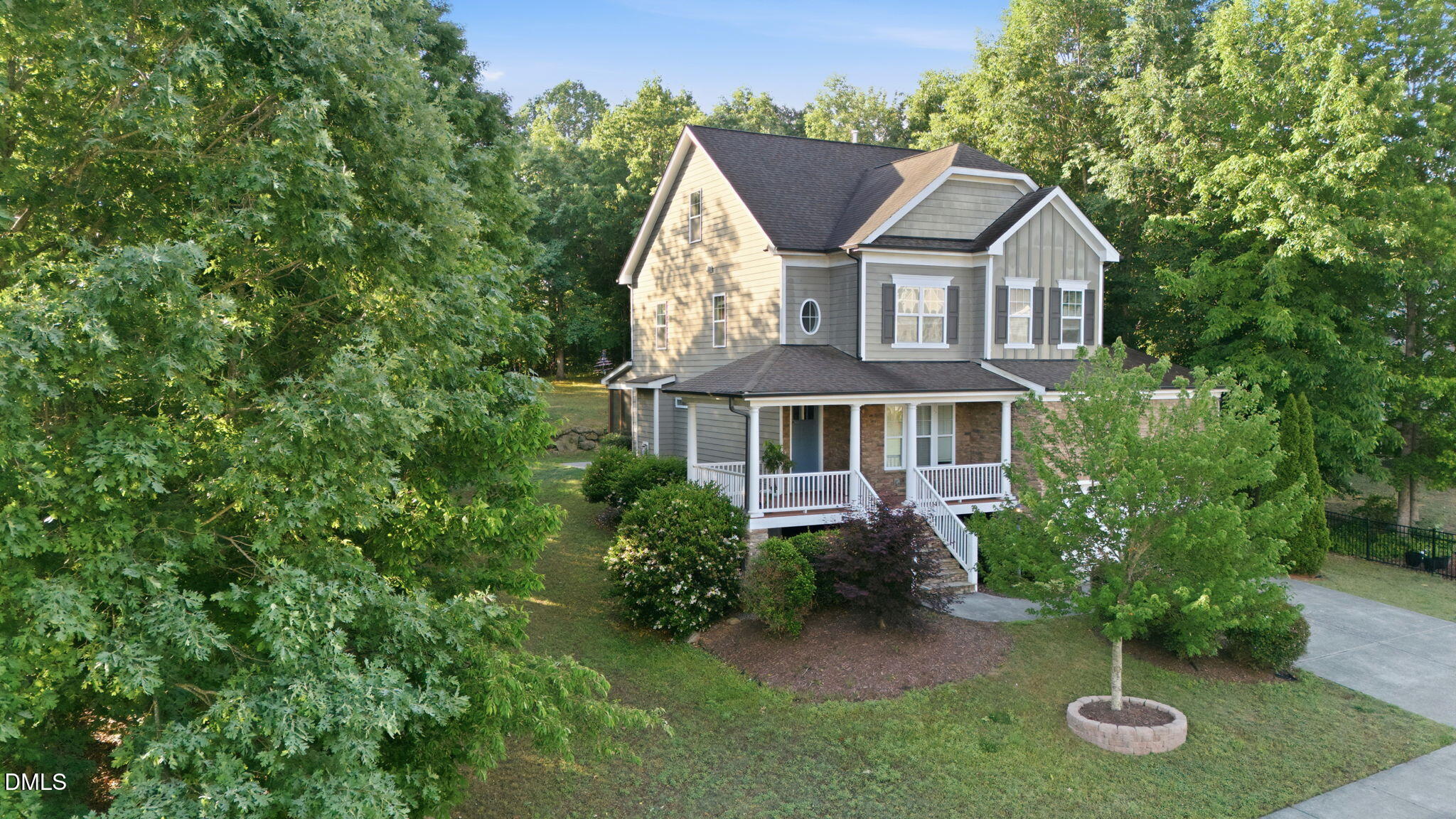 main property photo 41