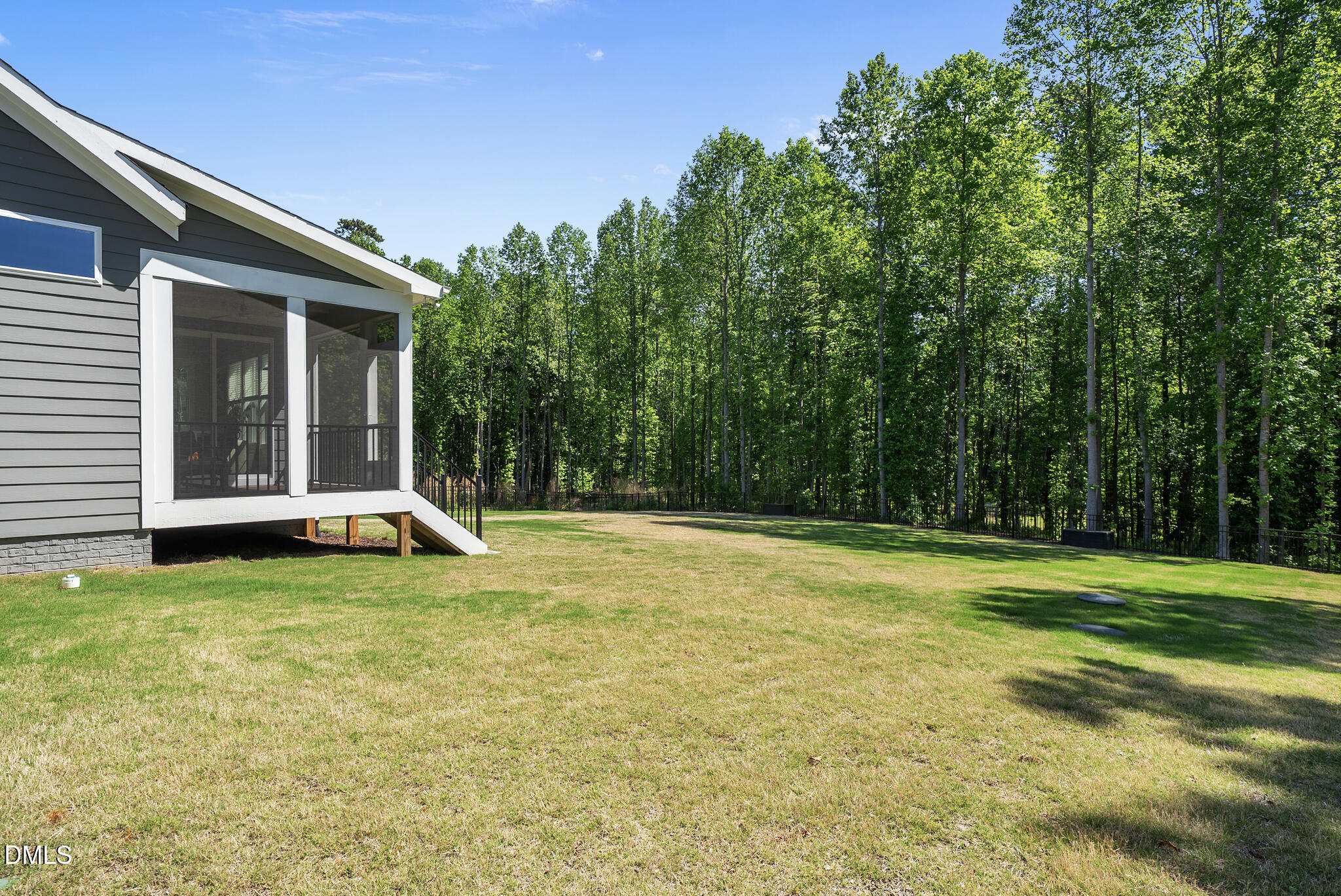 main property photo 41