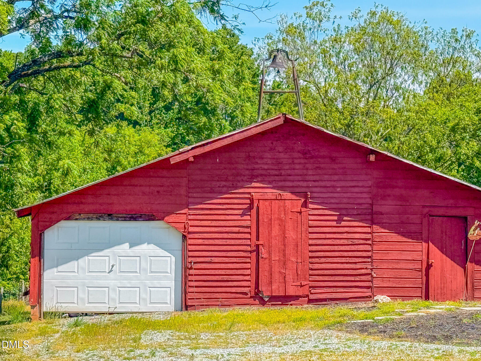 main property photo 47
