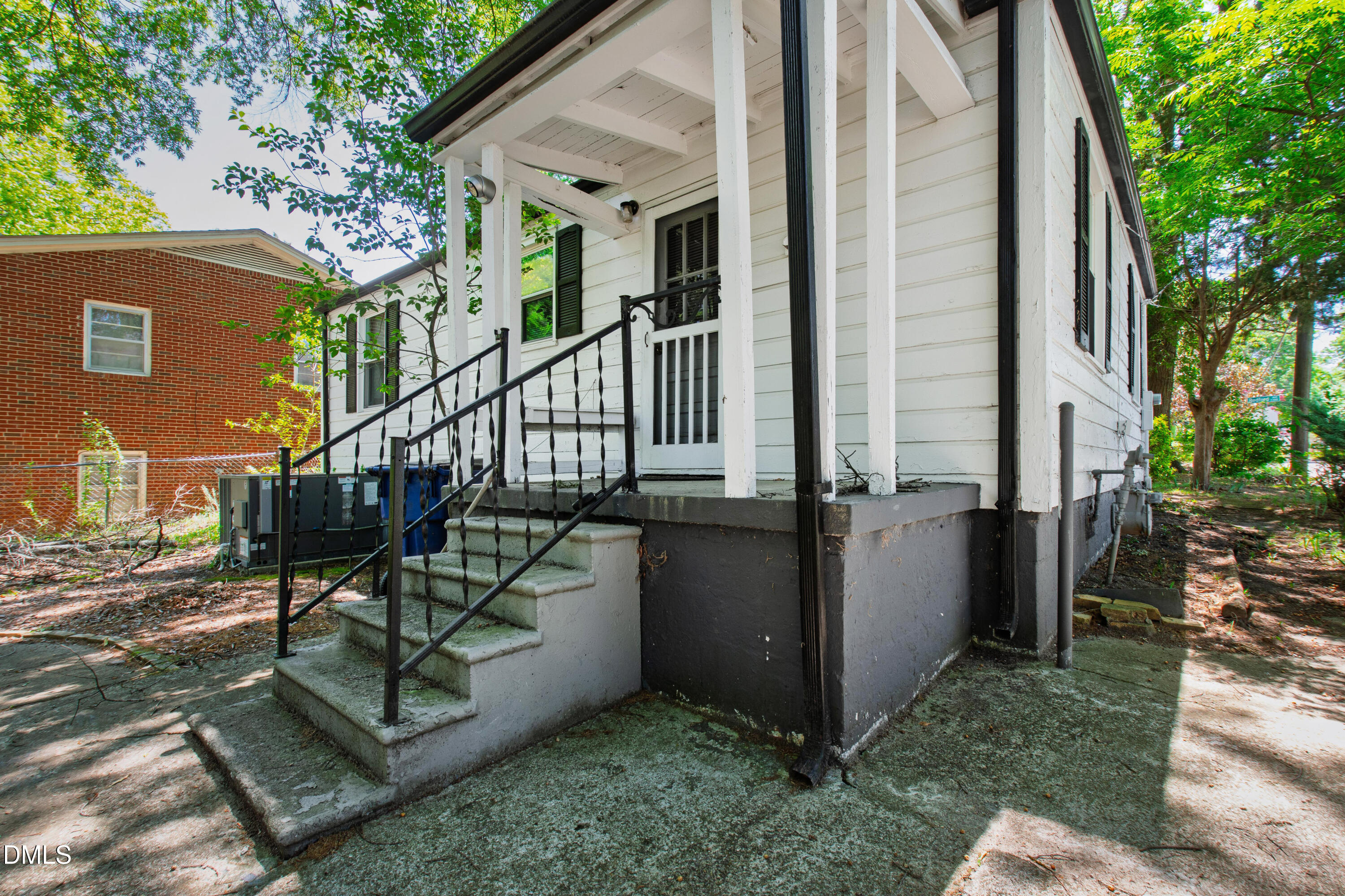 main property photo 21