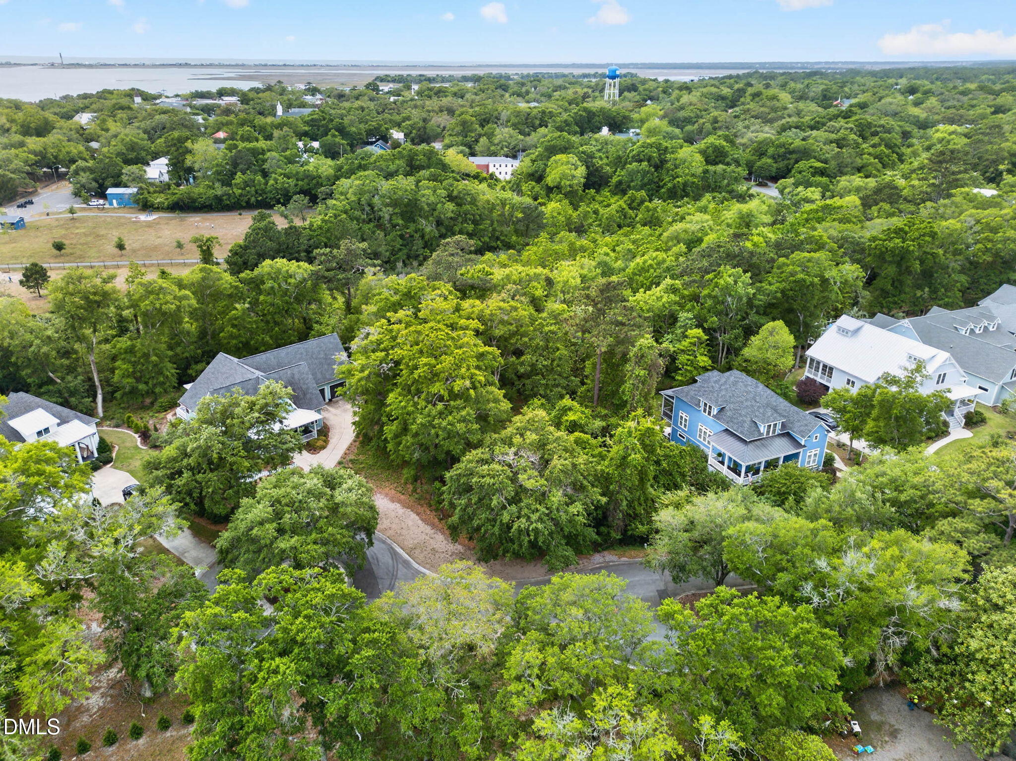main property photo 6