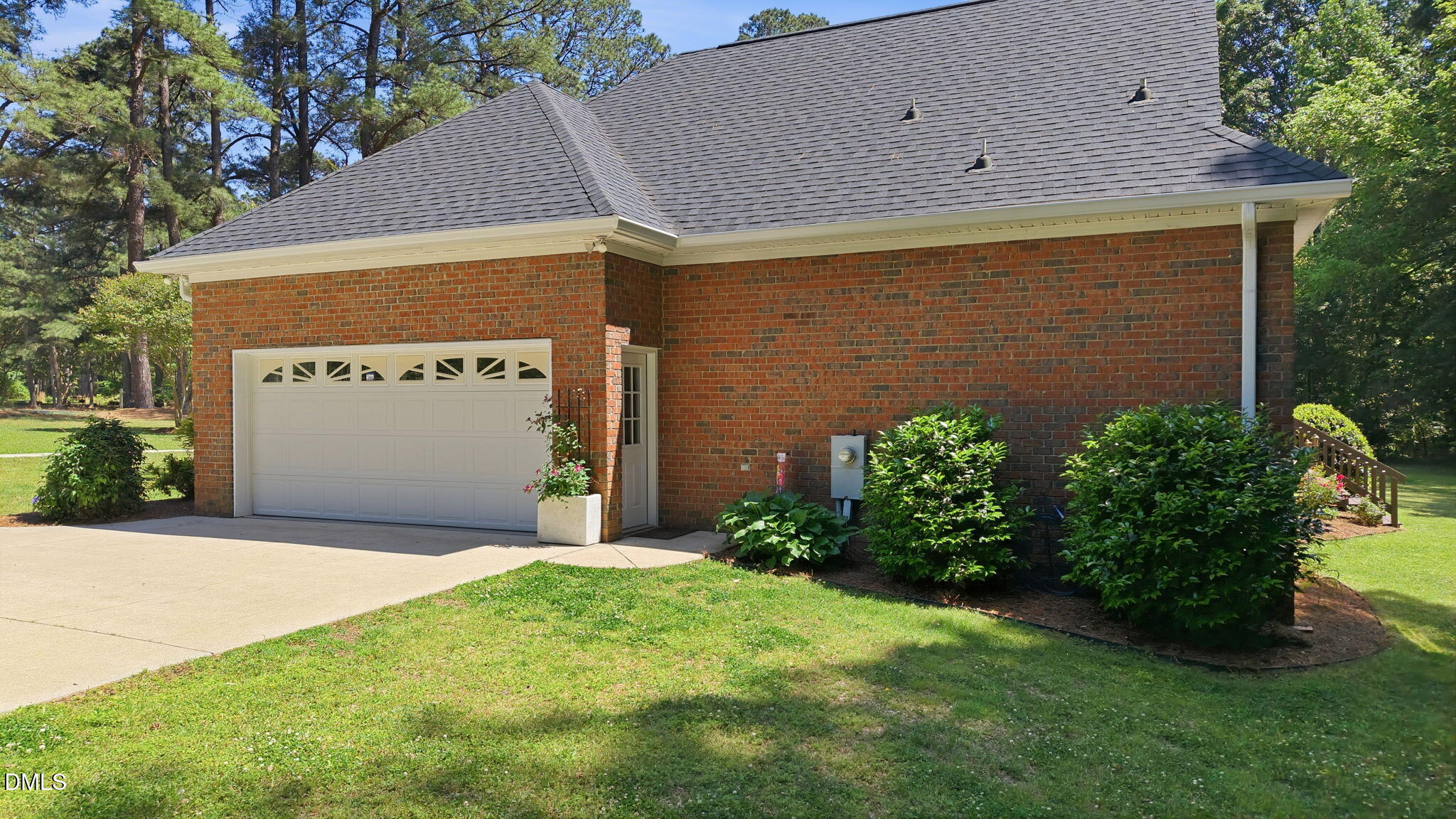 main property photo 48