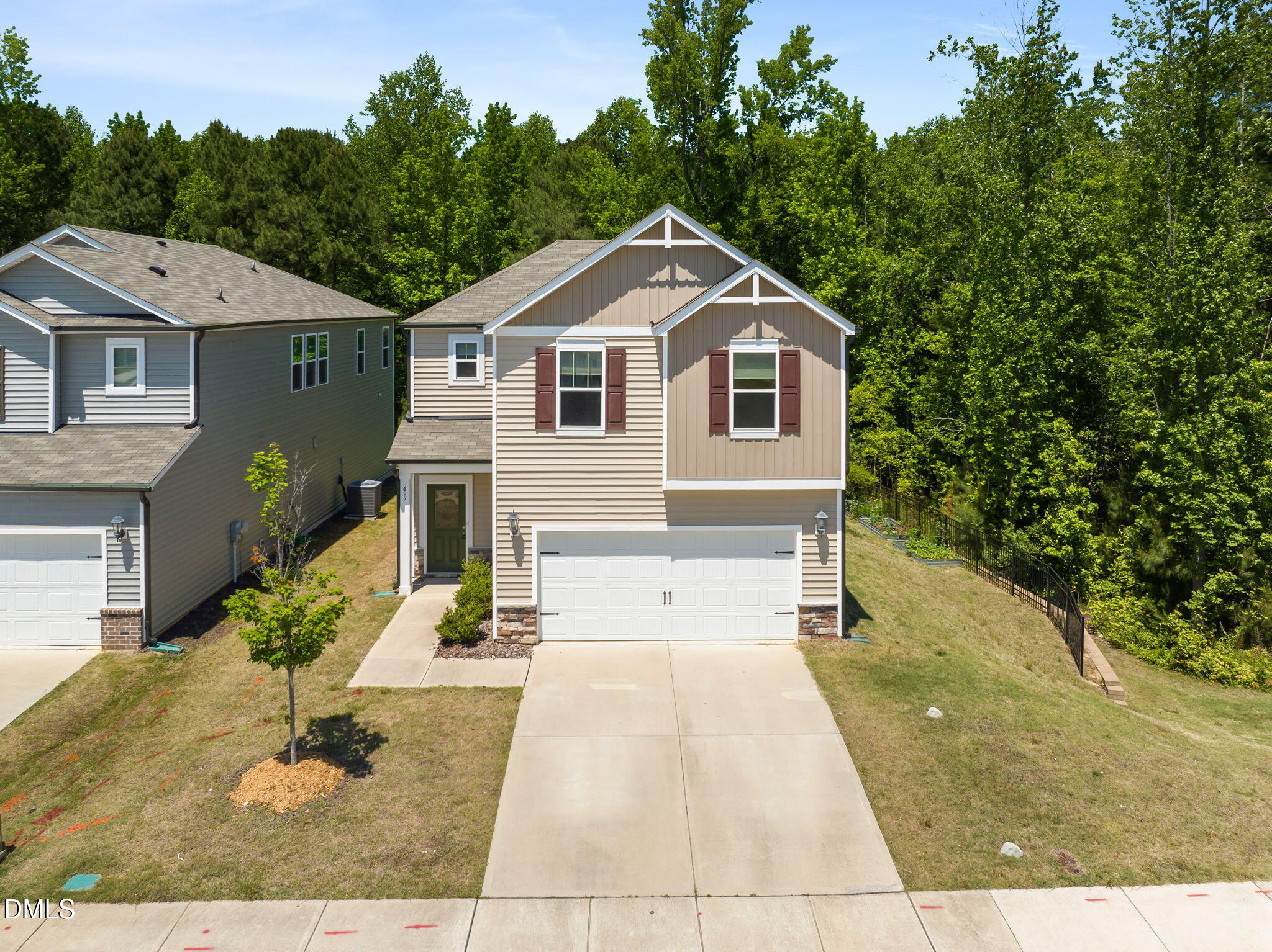 main property photo 48