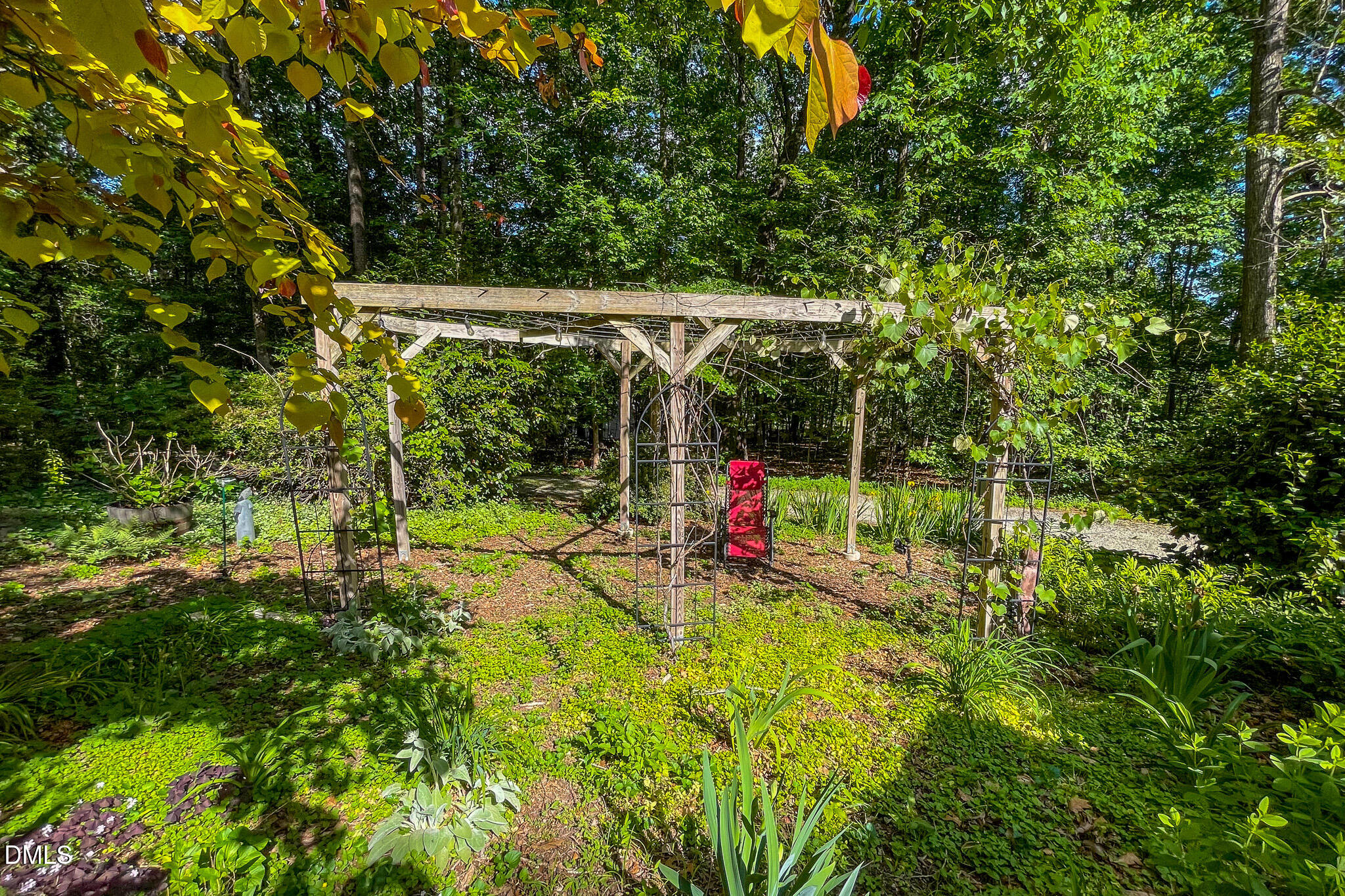 main property photo 41