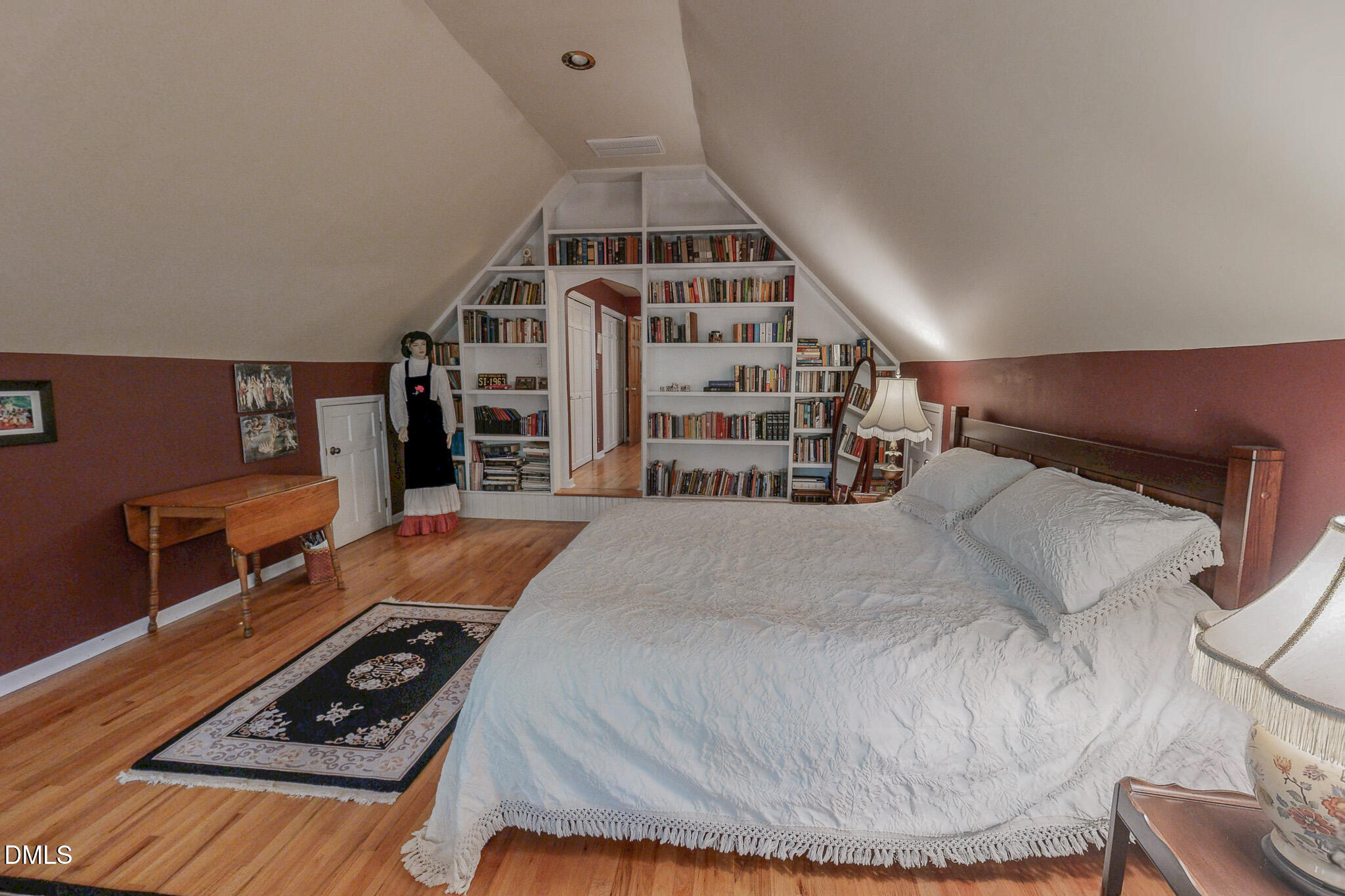 main property photo 59
