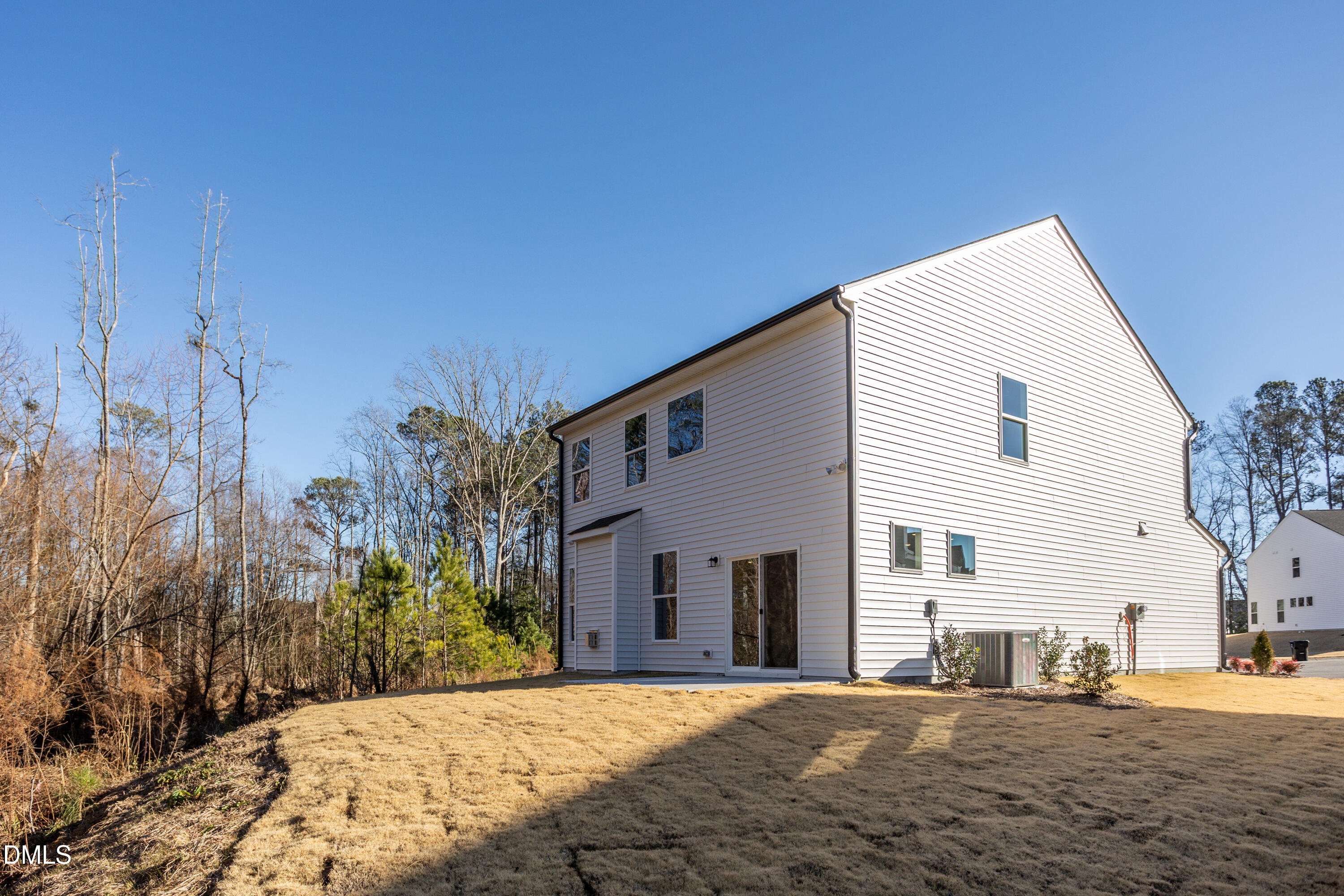 main property photo 17