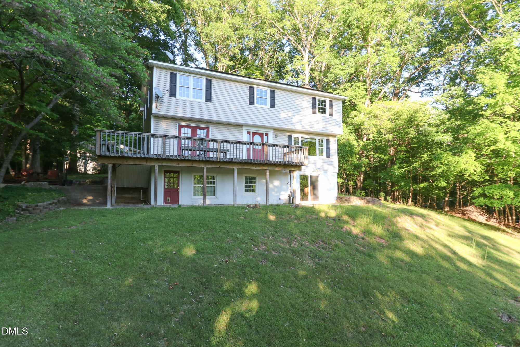 main property photo 12