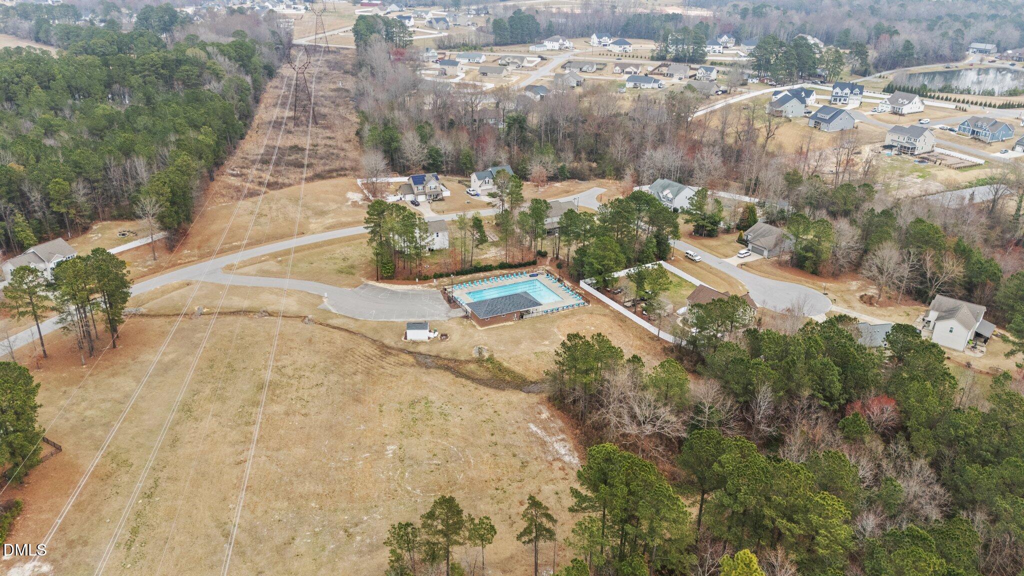 main property photo 34