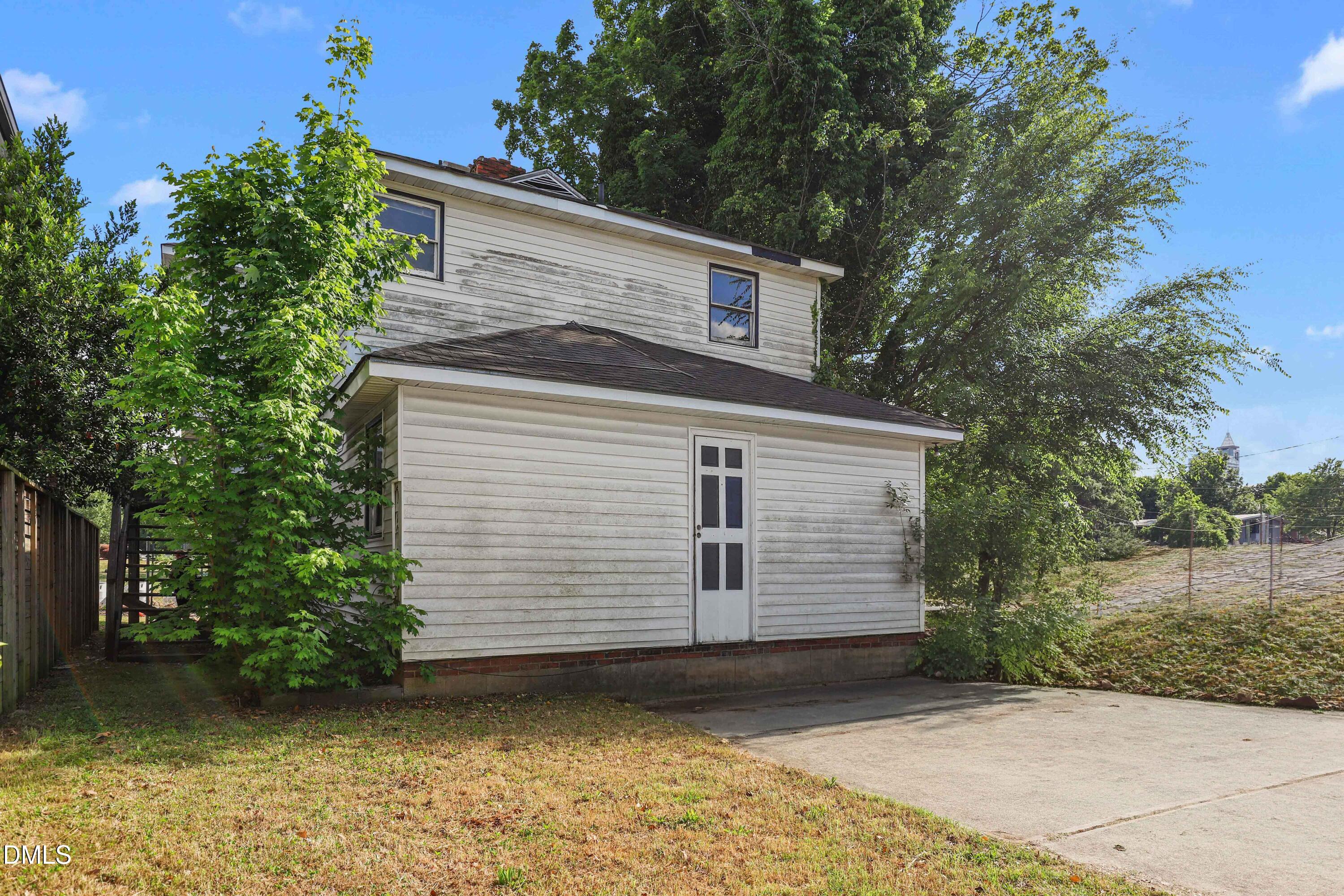 main property photo 34