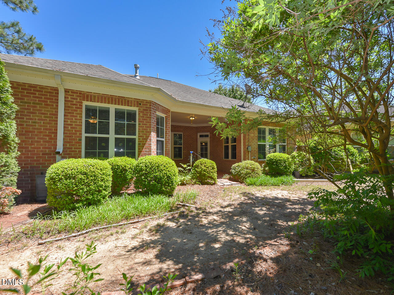 main property photo 32
