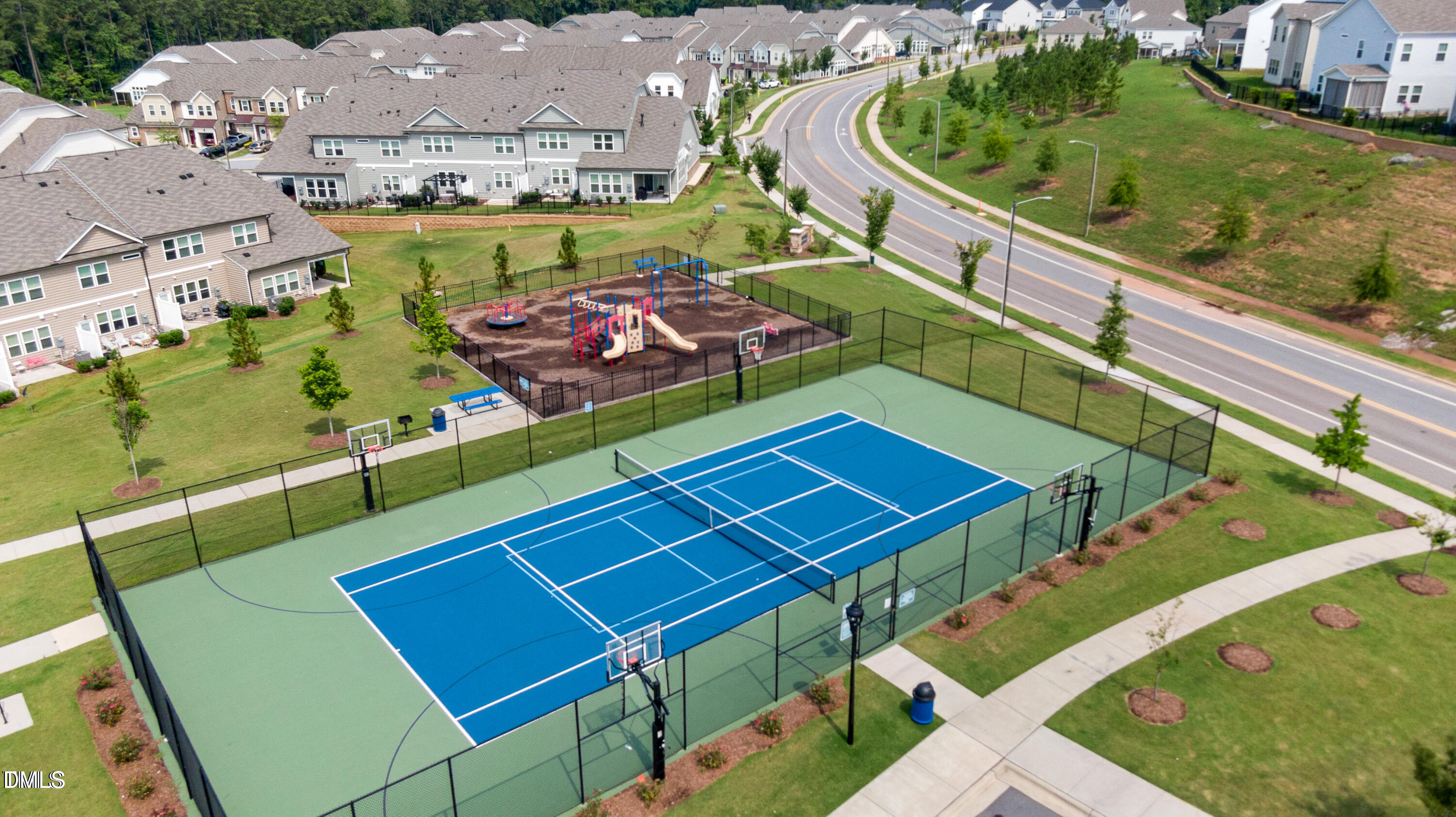 main property photo 44