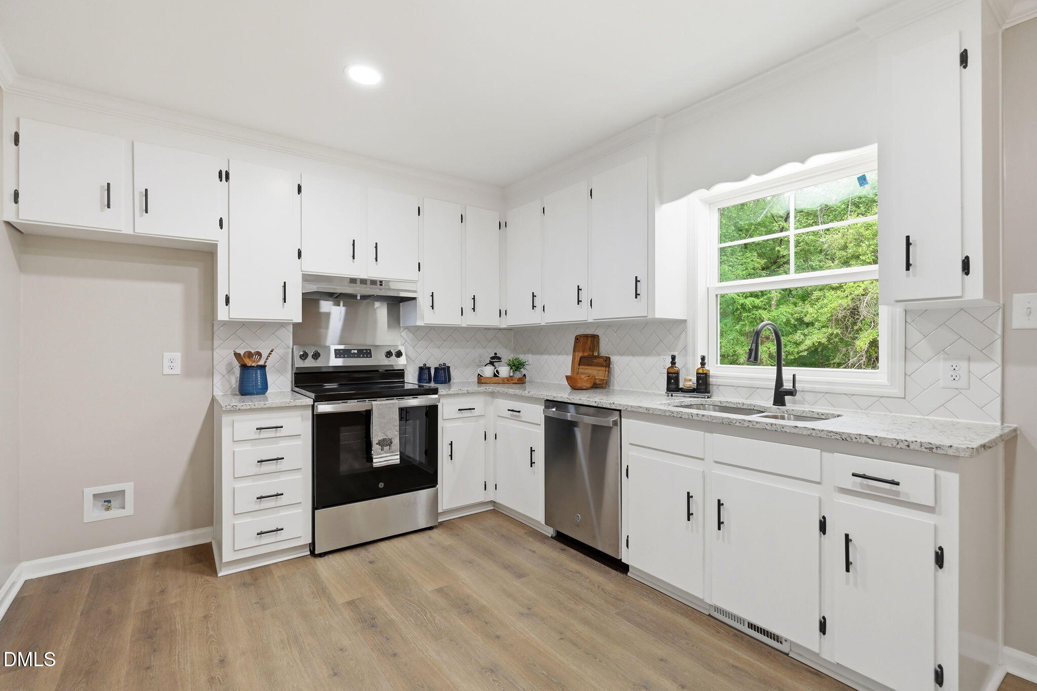 property viewer photo 14