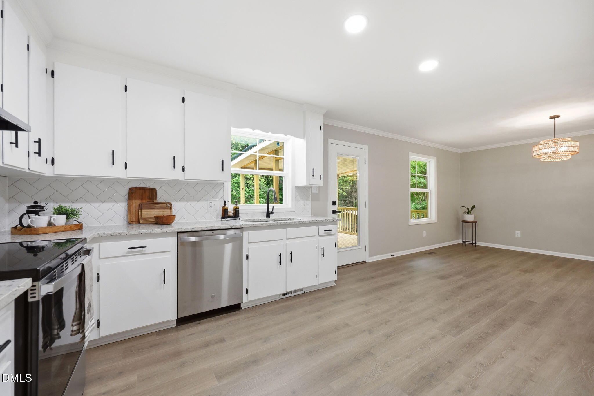 property viewer photo 15