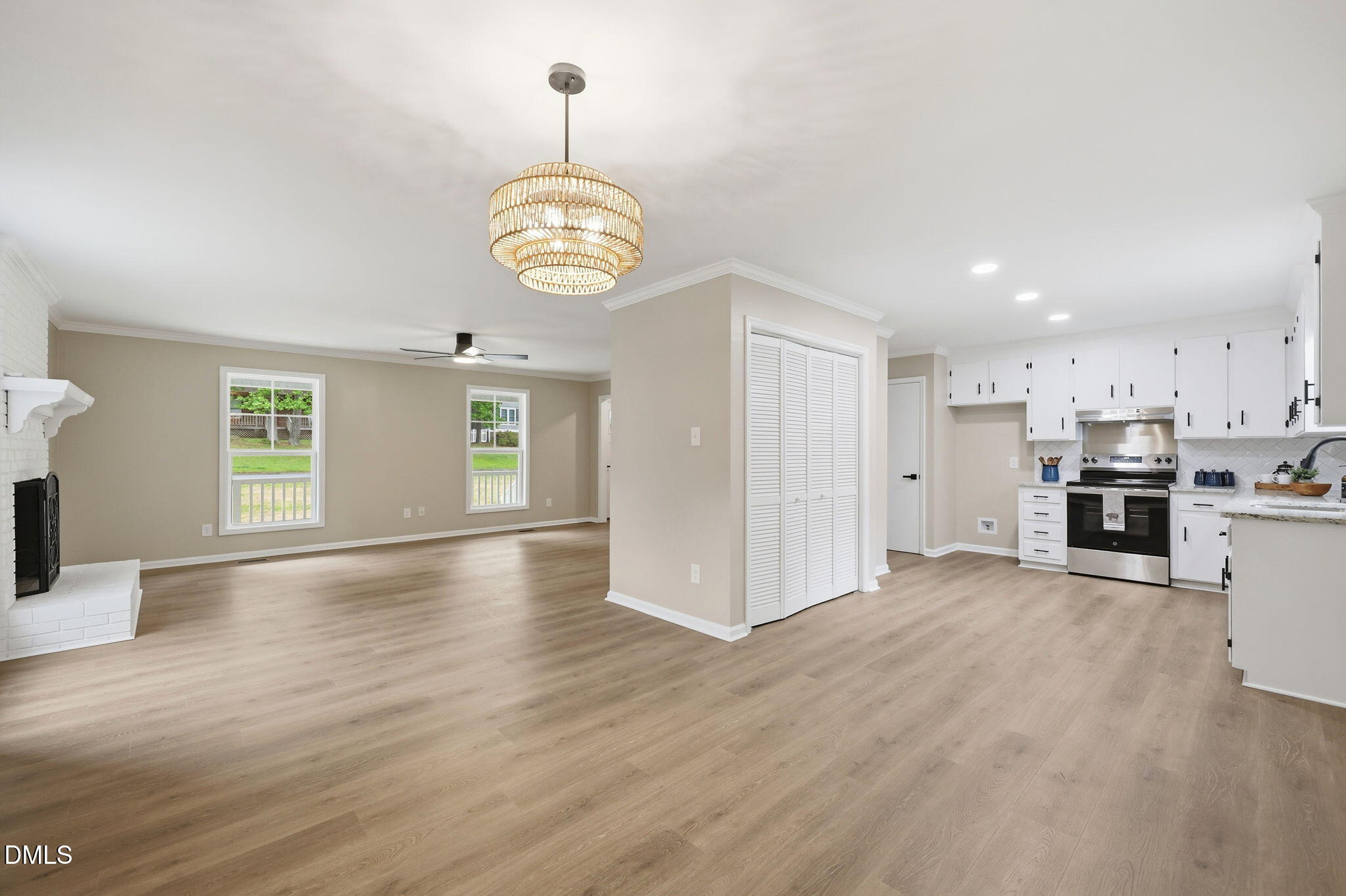 property viewer photo 30
