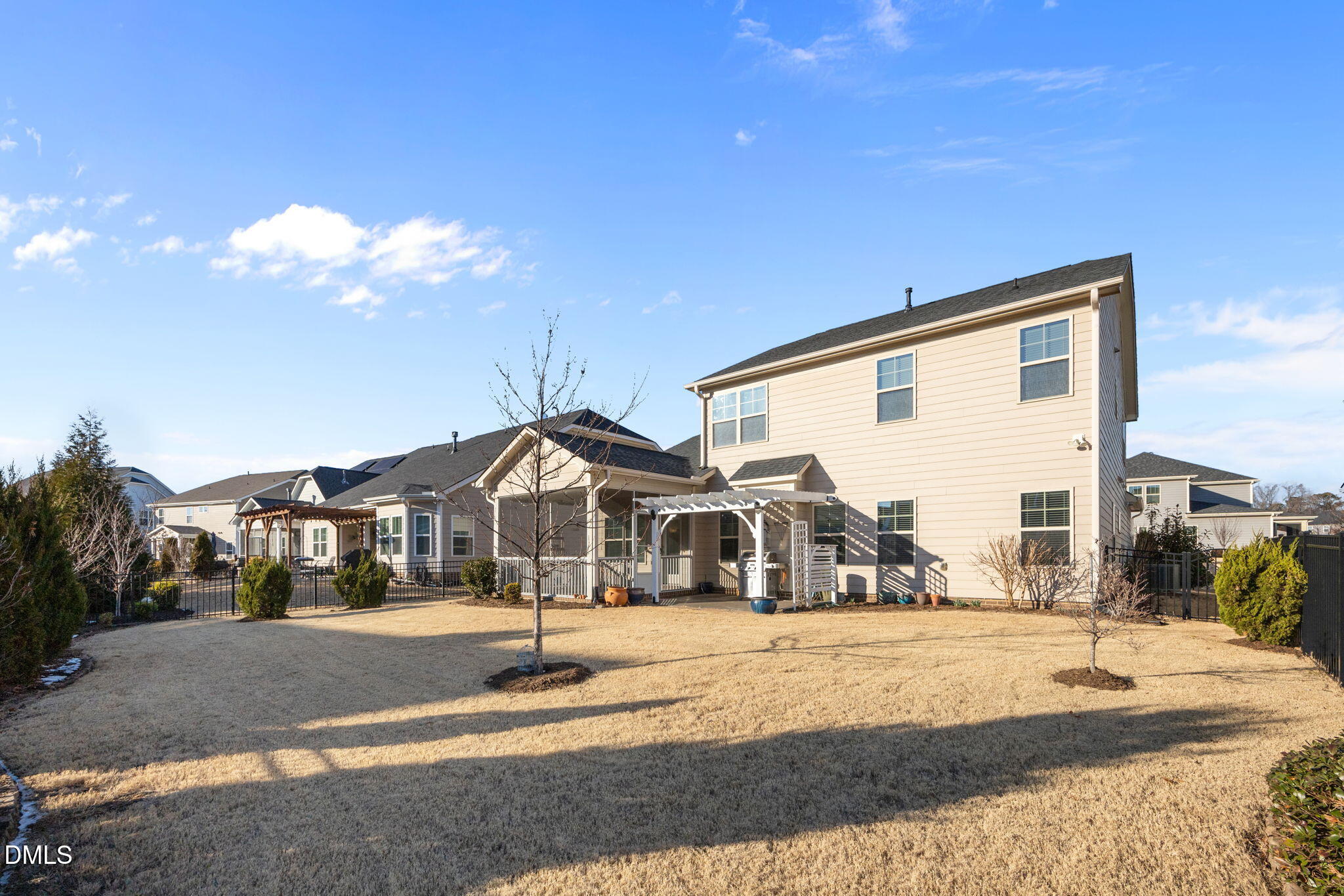 main property photo 45