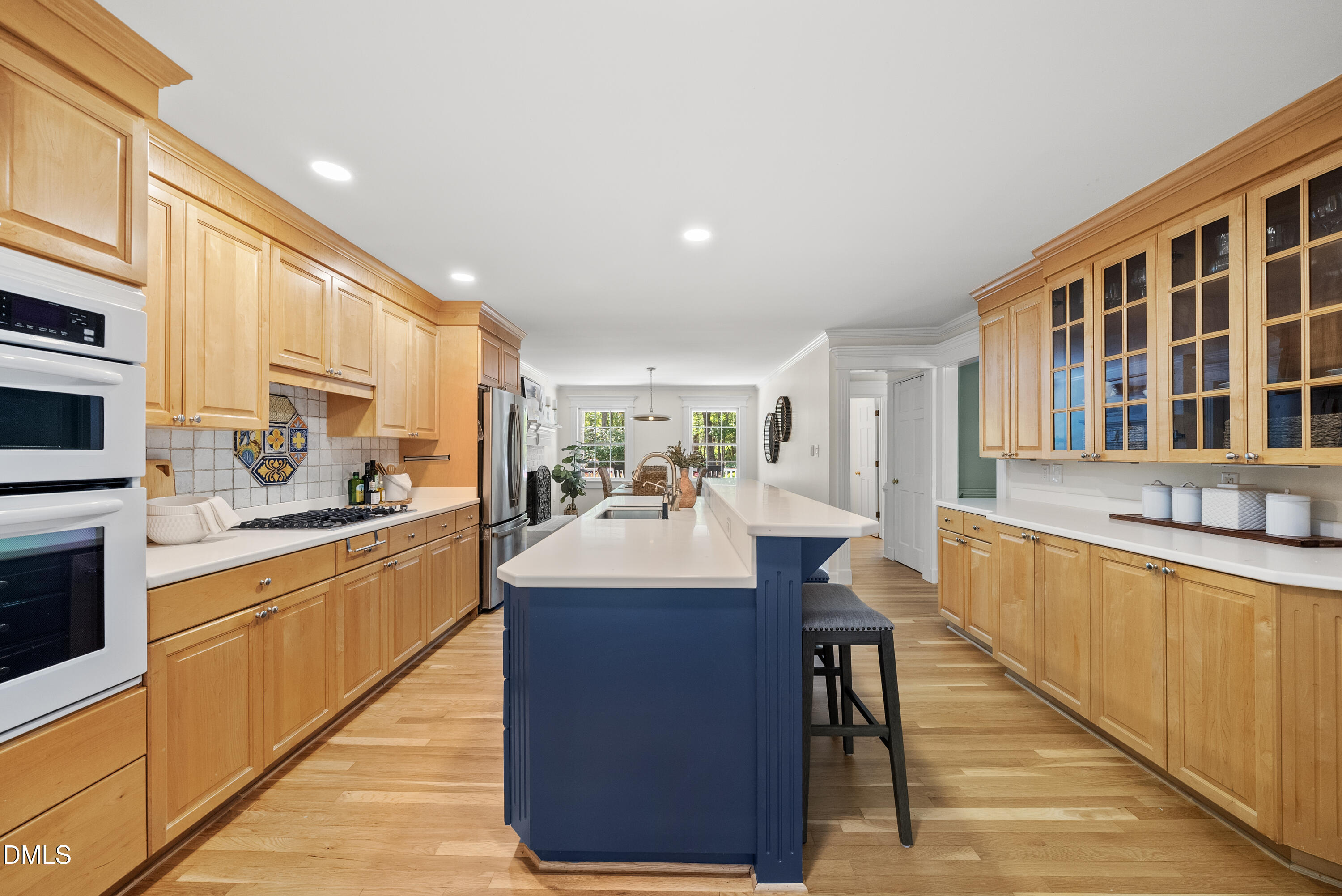 main property photo 18