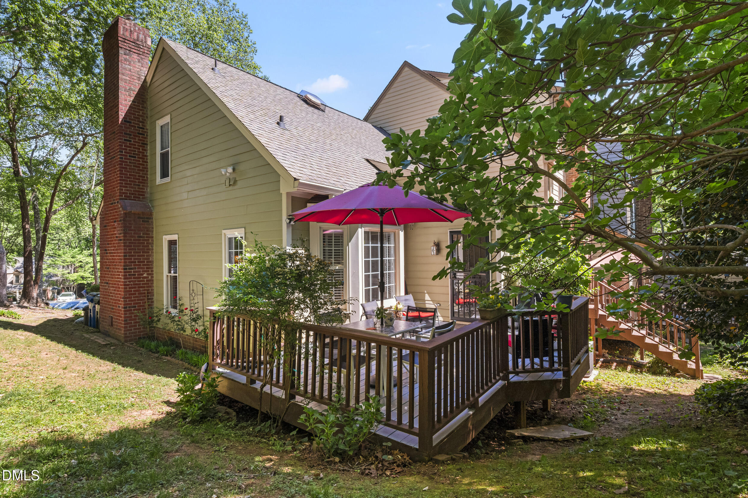 main property photo 34