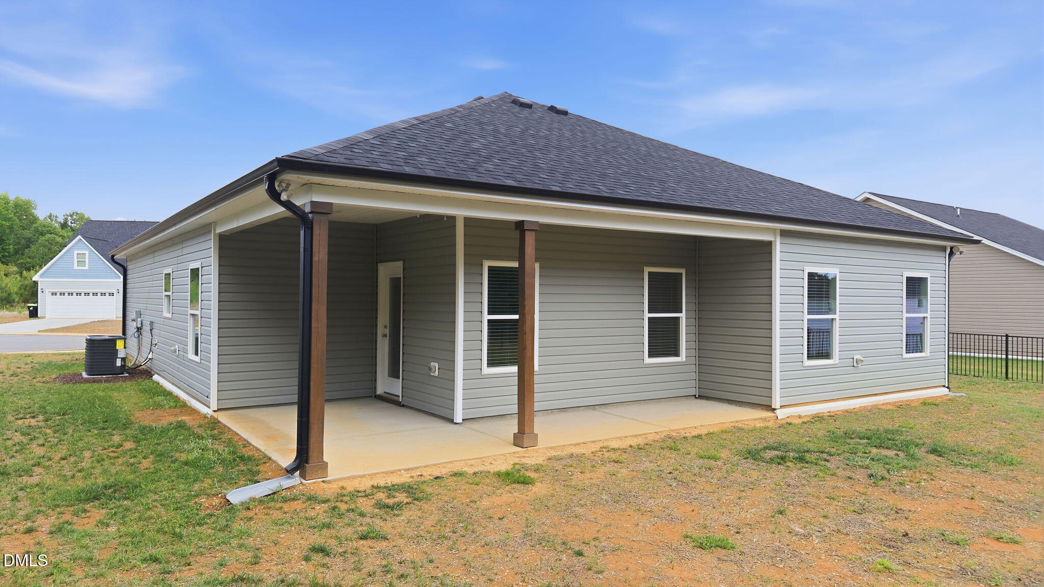 main property photo 30