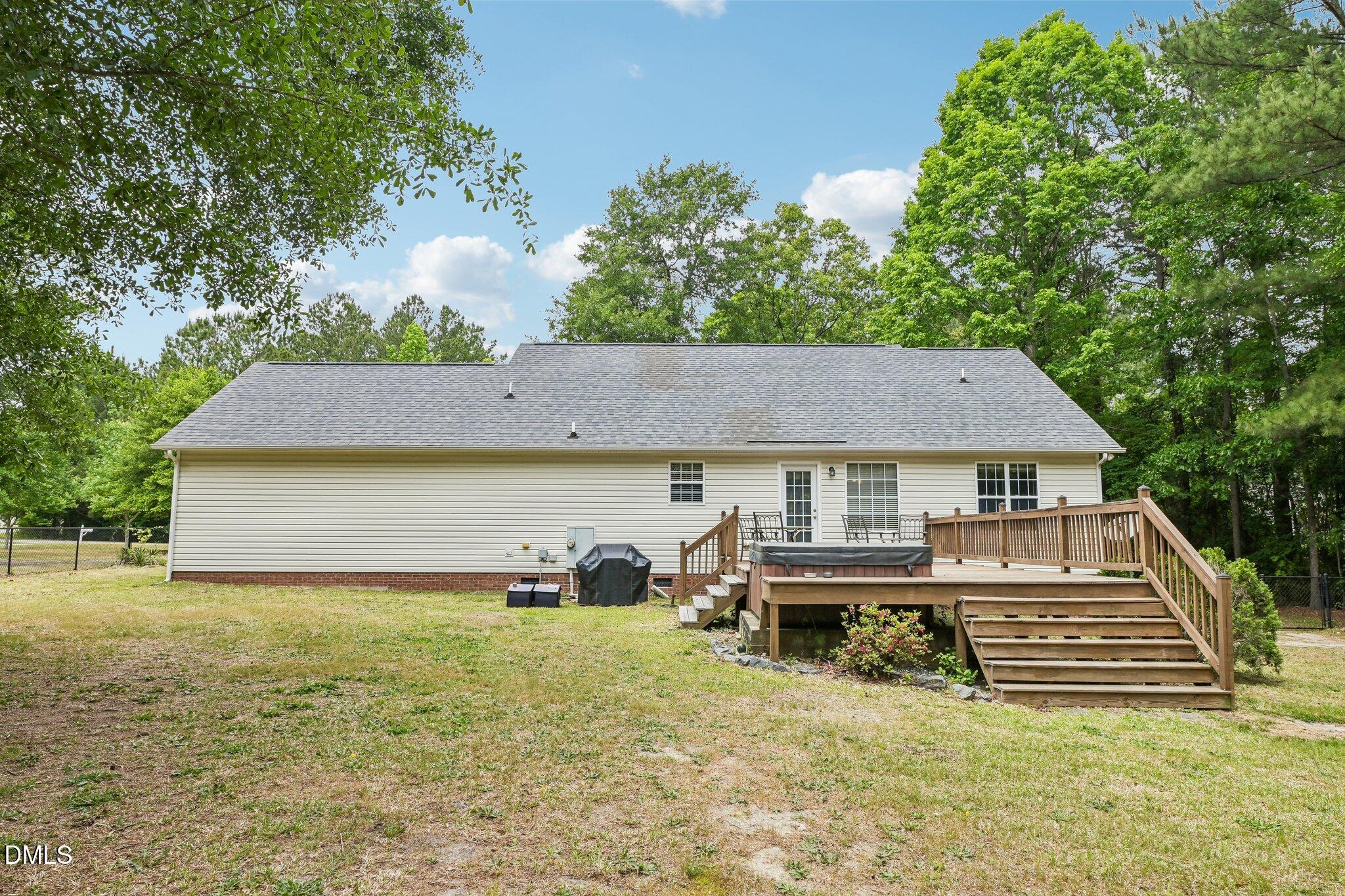 main property photo 39