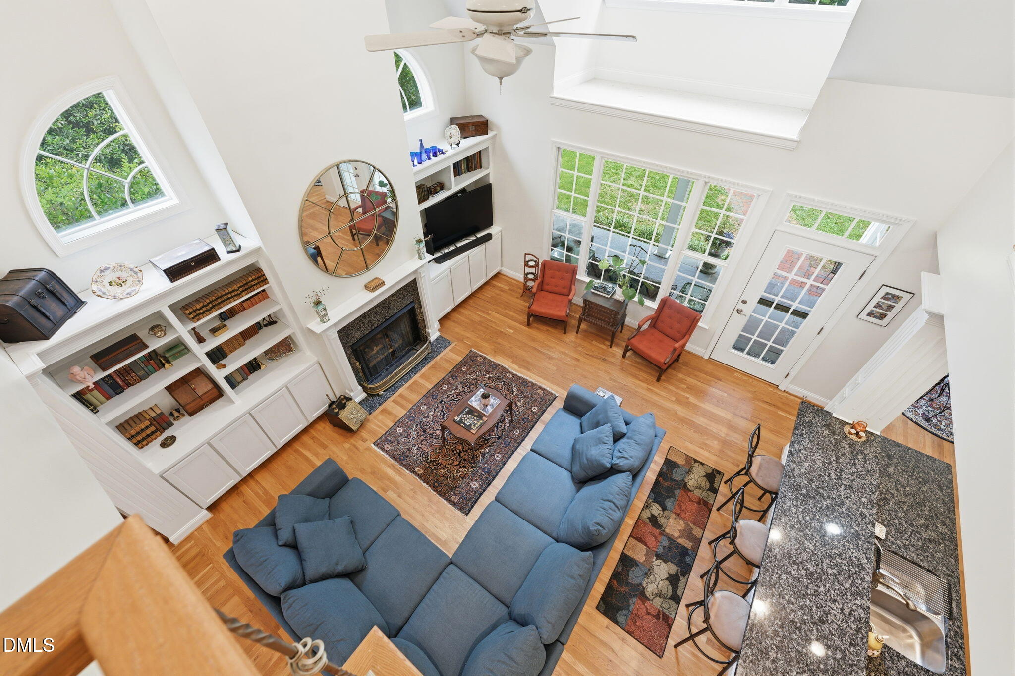 main property photo 30