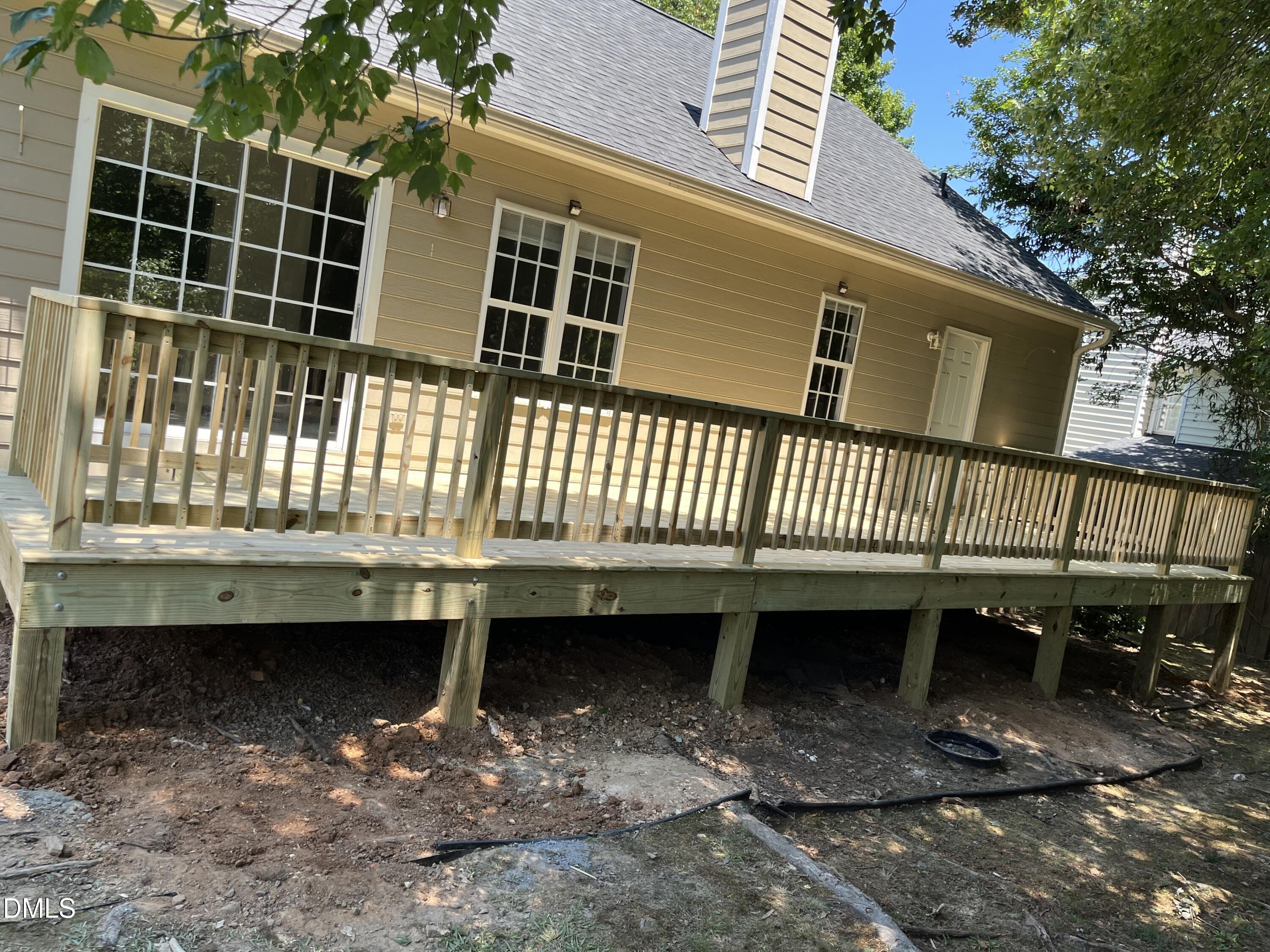 main property photo 23