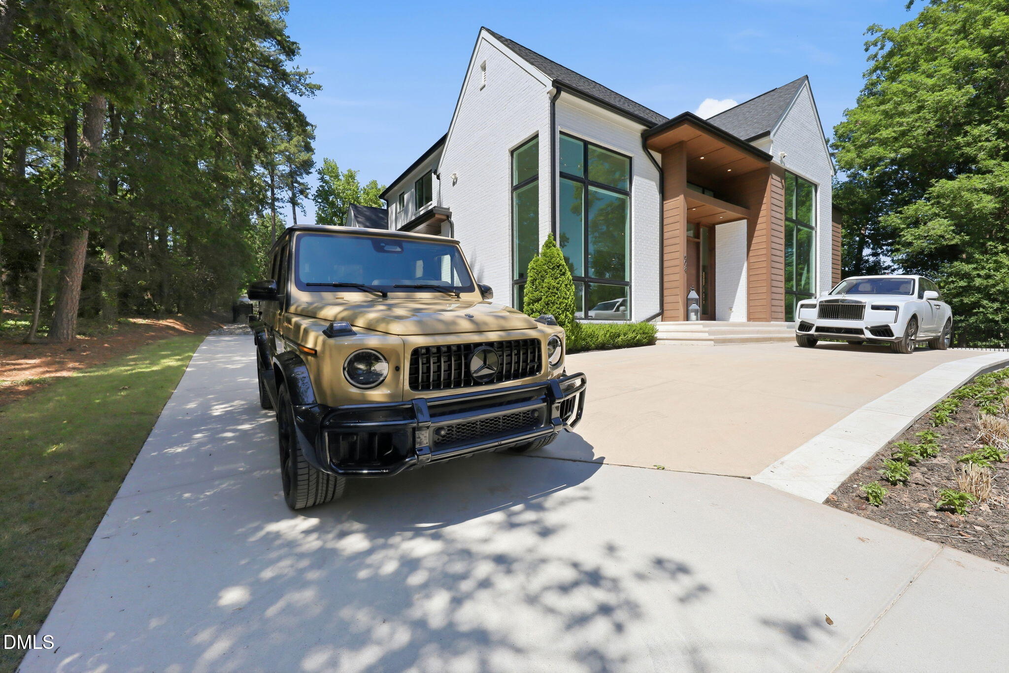 main property photo 68