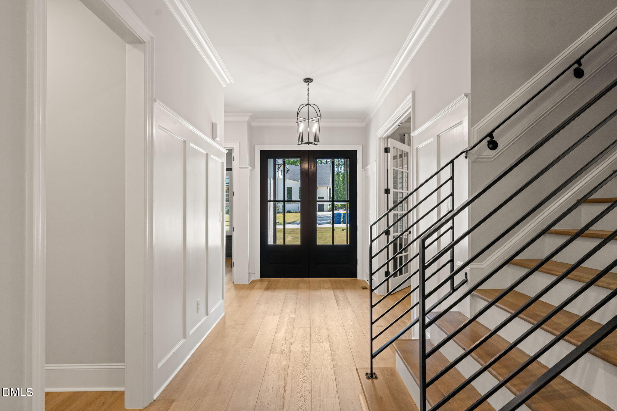 main property photo 9