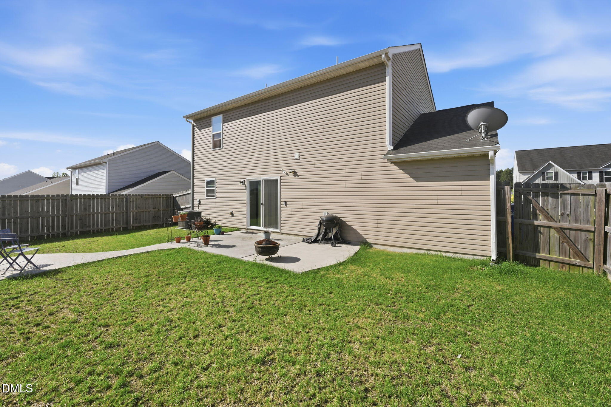 main property photo 31