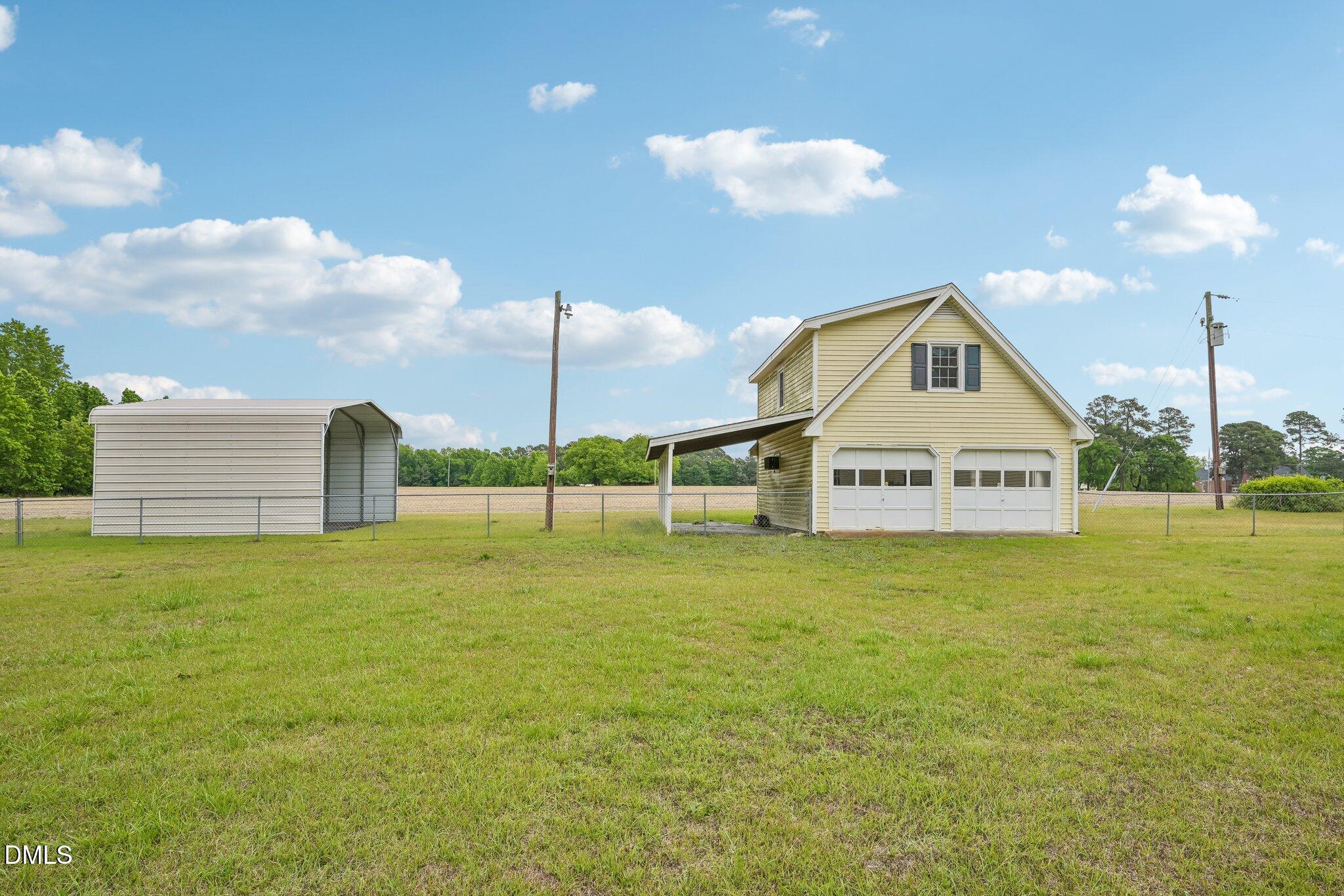 main property photo 32