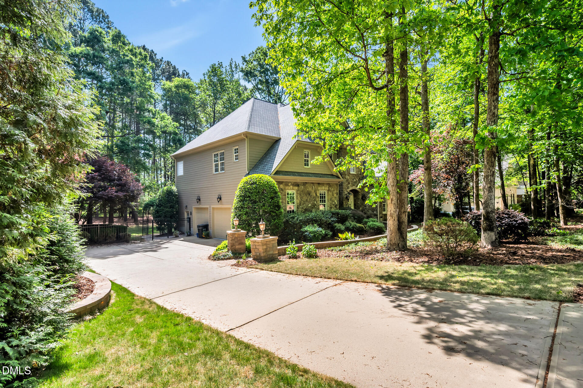 main property photo 44