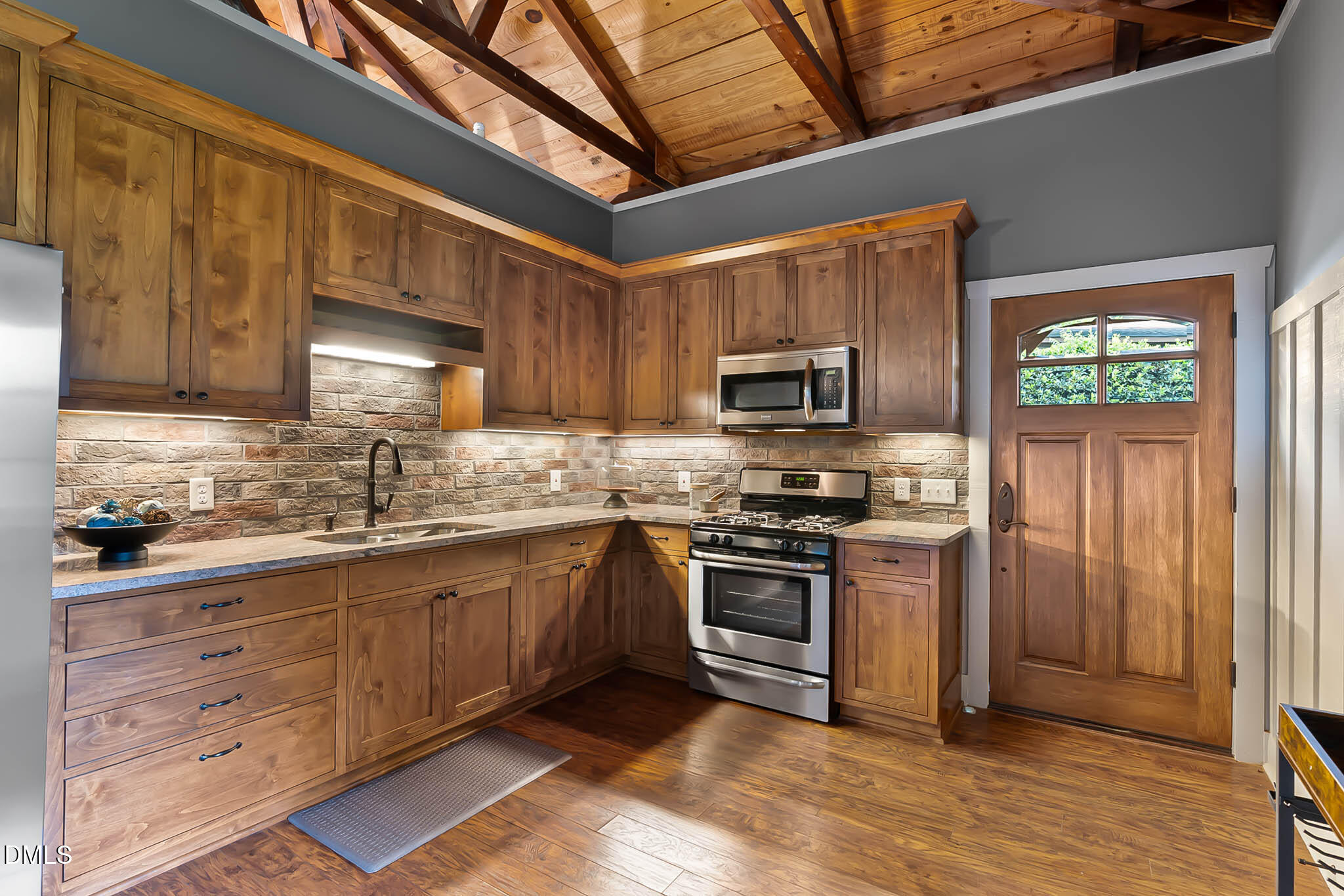 main property photo 66