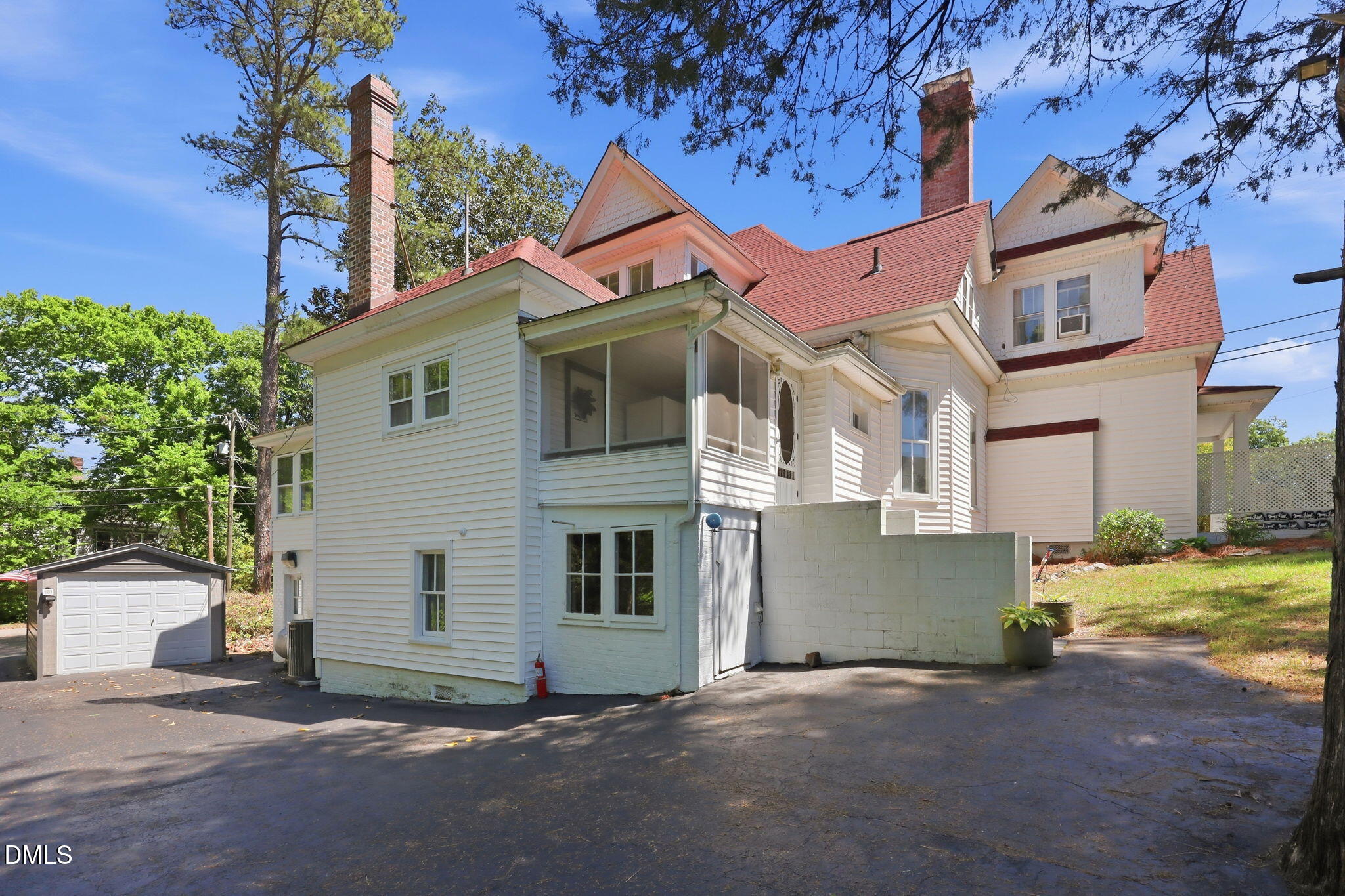 main property photo 49