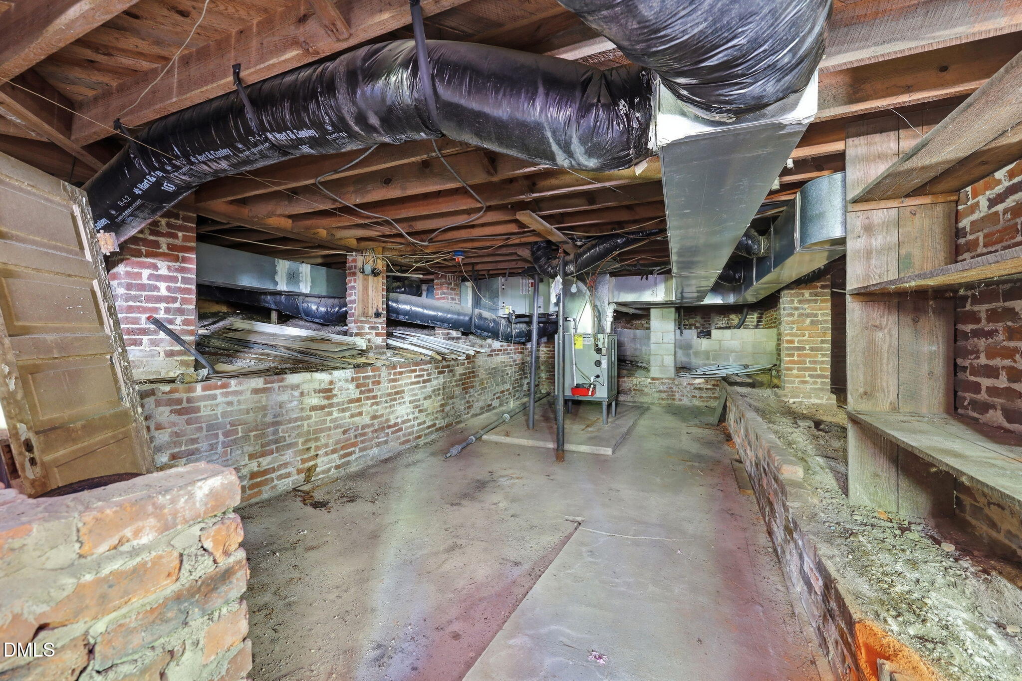 main property photo 57