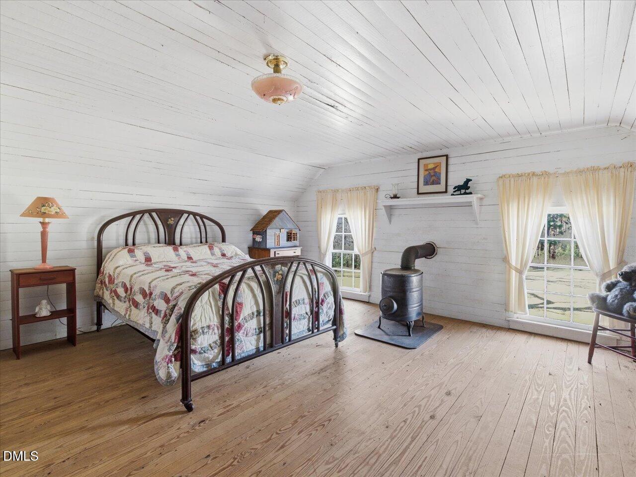 main property photo 39