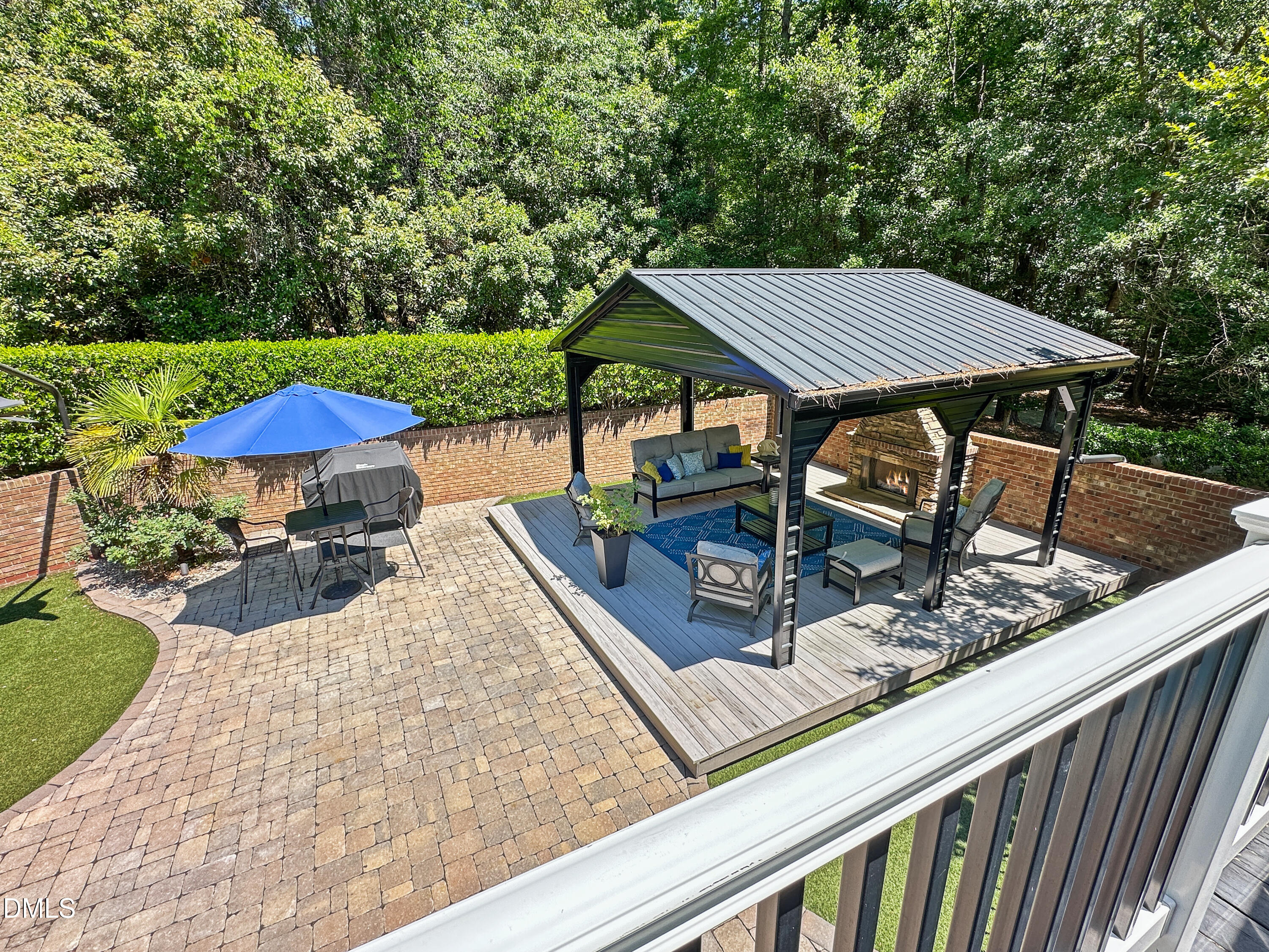 main property photo 31