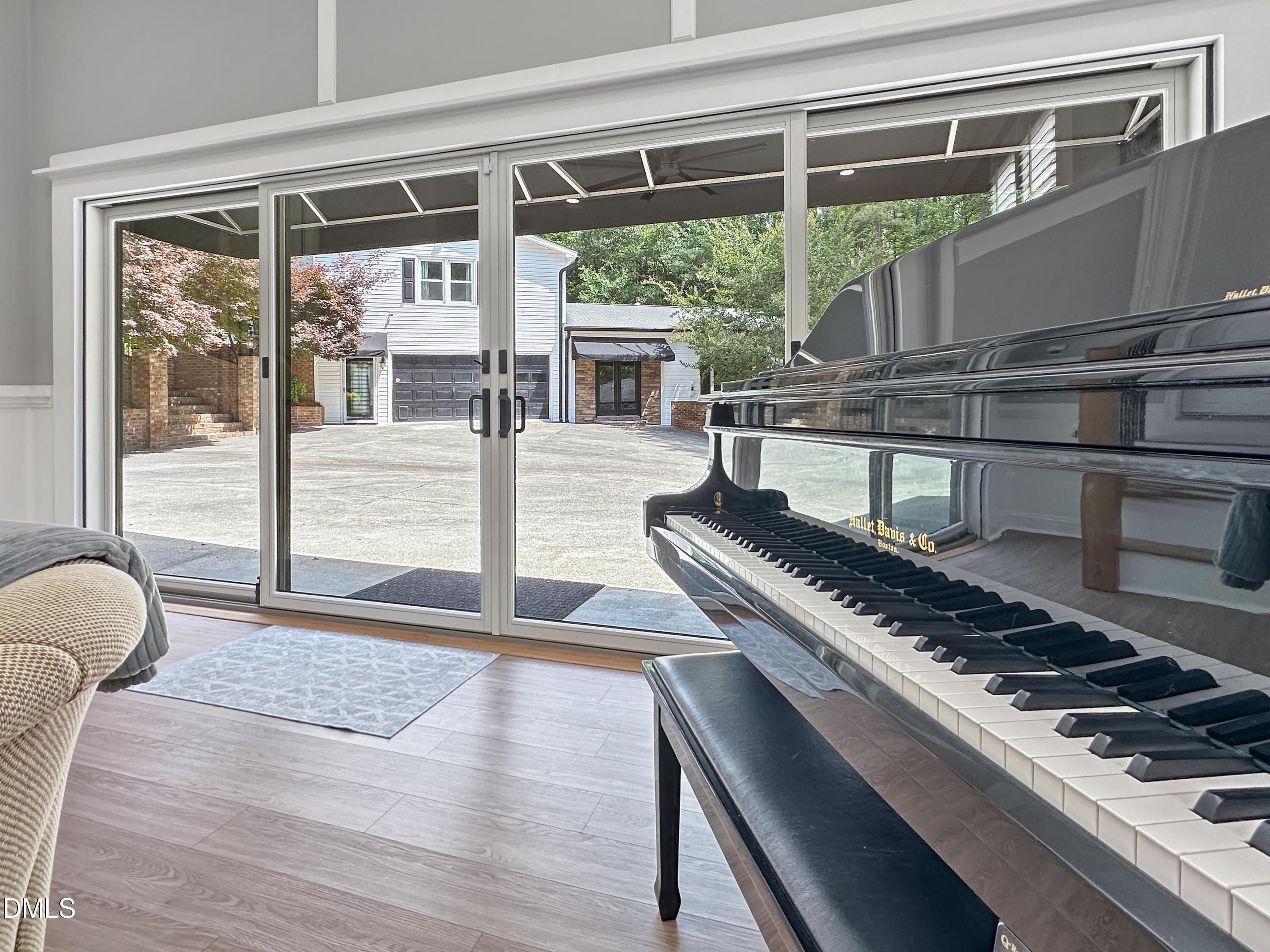 main property photo 51